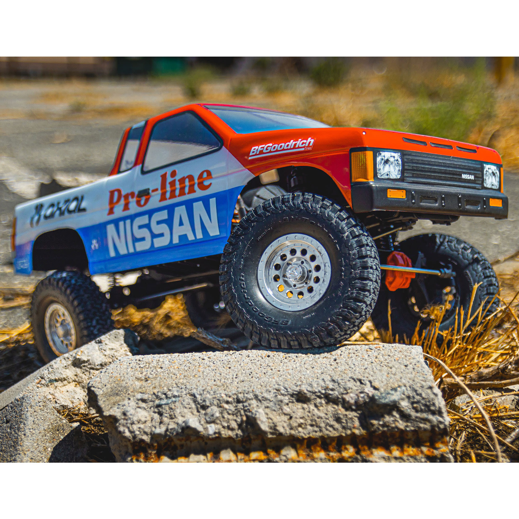 Pro-Line #3608-00 Pro-Line 1/10 1987 Nissan Hardbody D21 Clear Body 12.3" (313mm) WB Crawlers