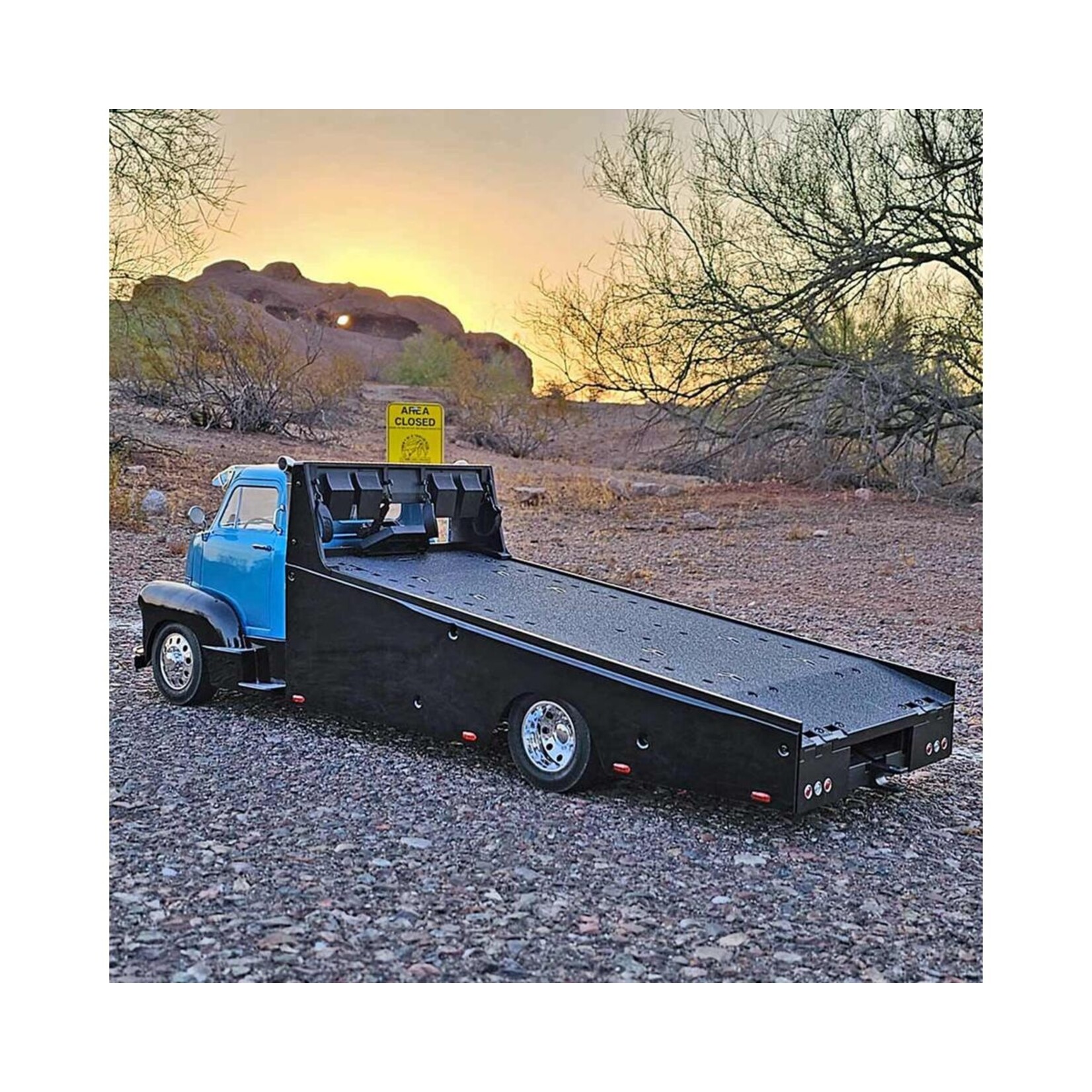 Redcat Racing #RER22769  Redcat 1953 Chevrolet Cab Over Engine RTR 1/10 Scale Custom Hauler (Blue) w/2.4GHz Radio