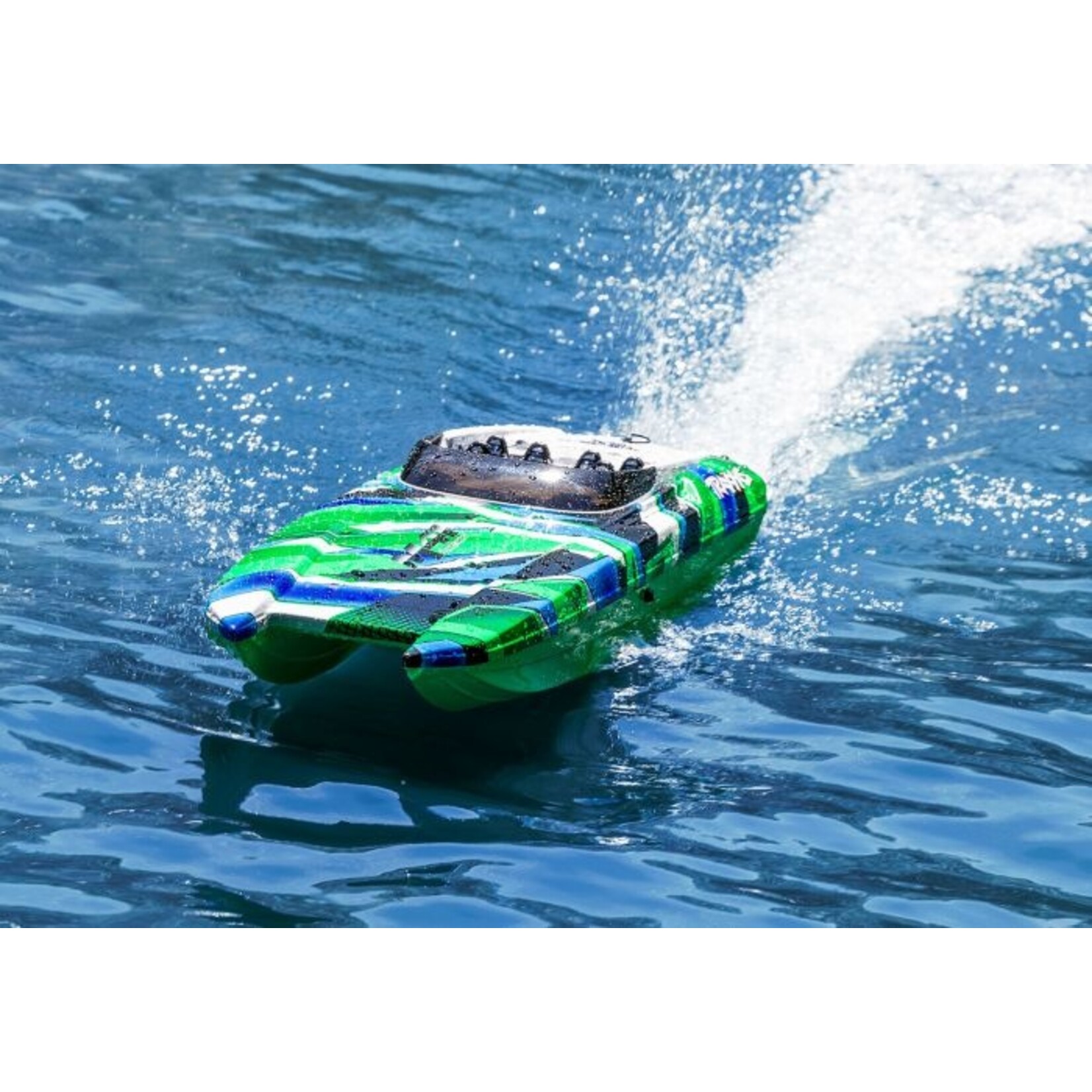 Traxxas #57046-4-GRNR Traxxas DCB M41 Widebody 40" Catamaran High Performance 6S Race Boat (Green) w/TQi 2.4Ghz Radio & TSM