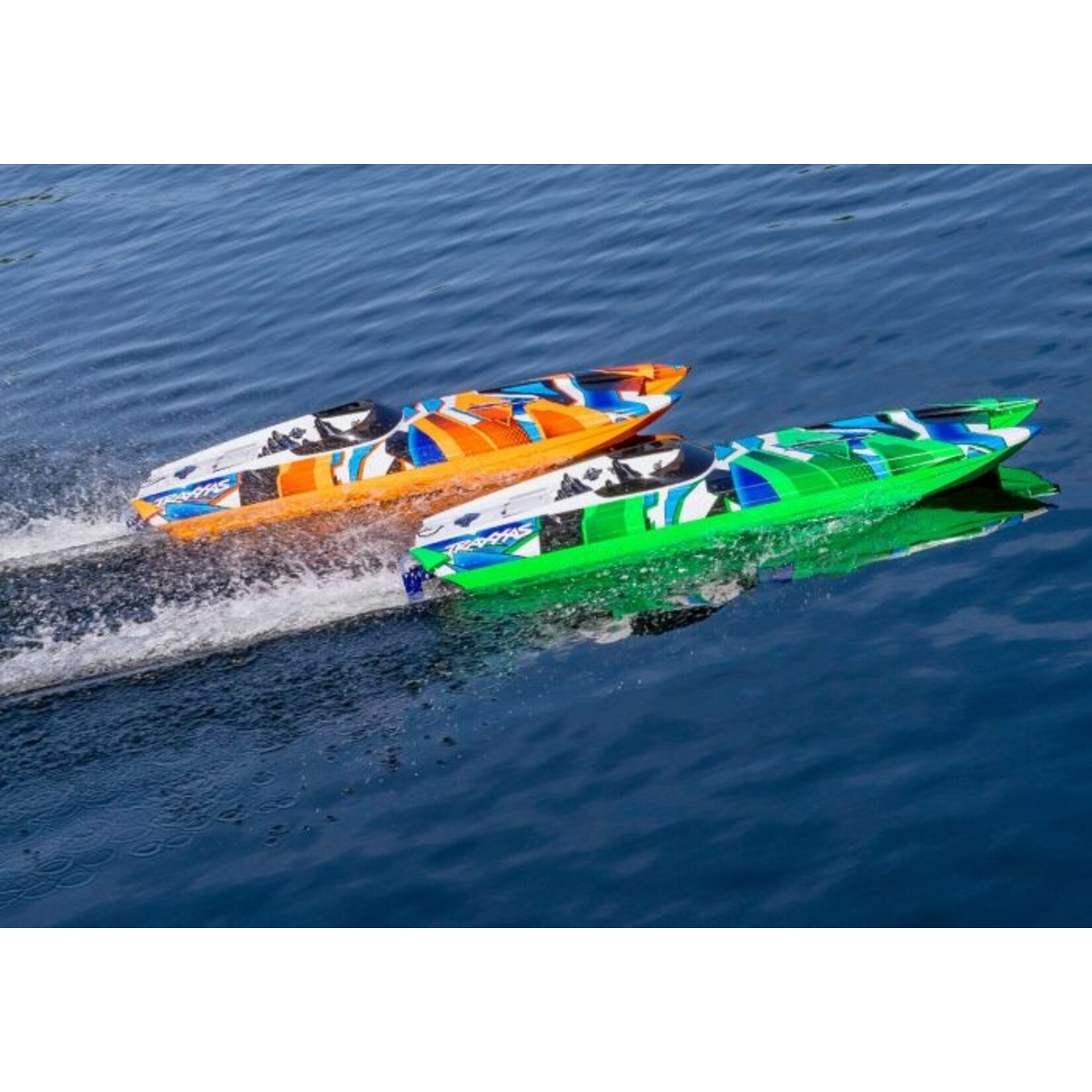 Traxxas #57046-4-GRNR Traxxas DCB M41 Widebody 40" Catamaran High Performance 6S Race Boat (Green) w/TQi 2.4Ghz Radio & TSM