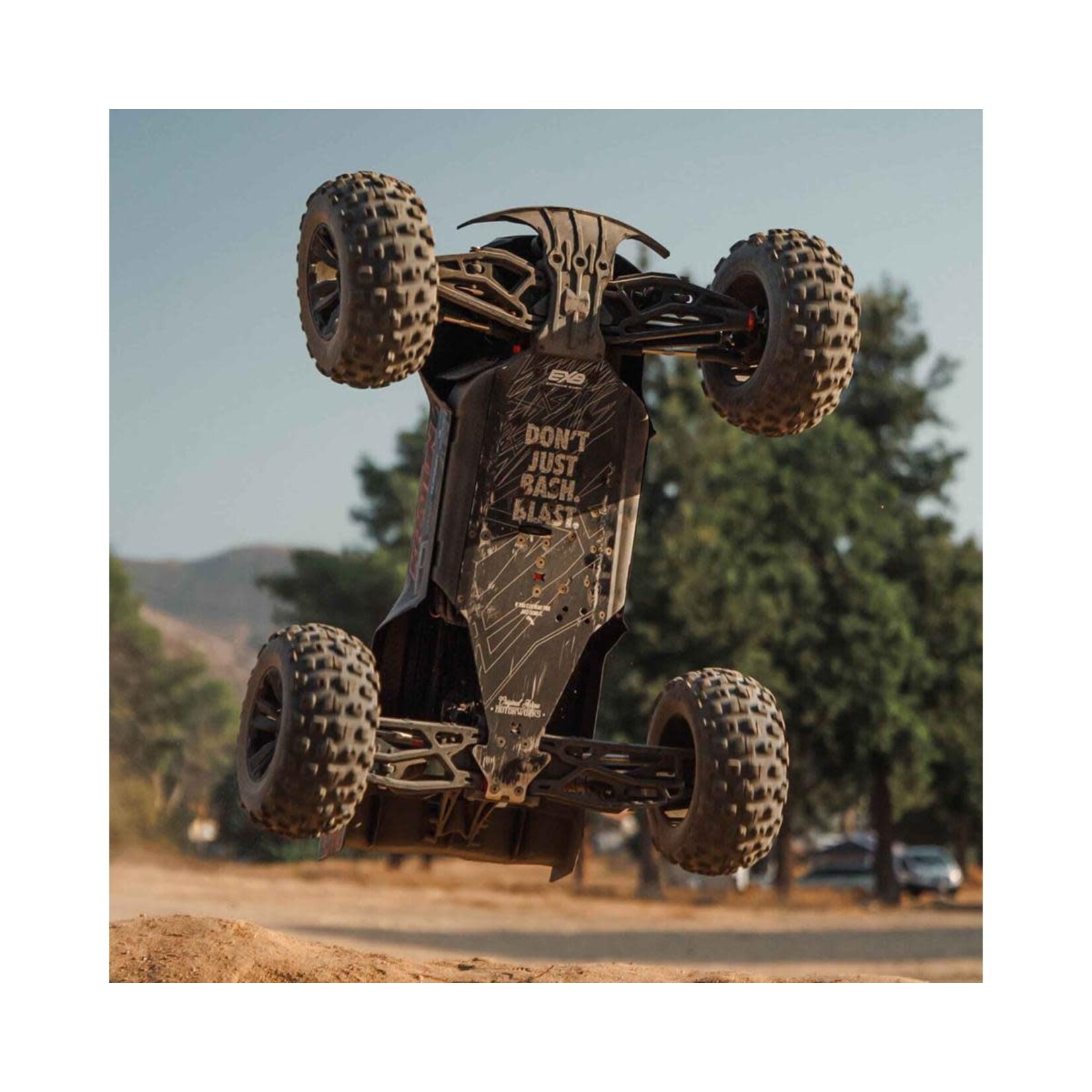 ARRMA #ARA8708T1 Arrma Kraton 6S EXB RTR 1/8 4WD Brushless Monster Truck (Black) w/DX3 2.4GHz Radio, Smart ESC & AVC