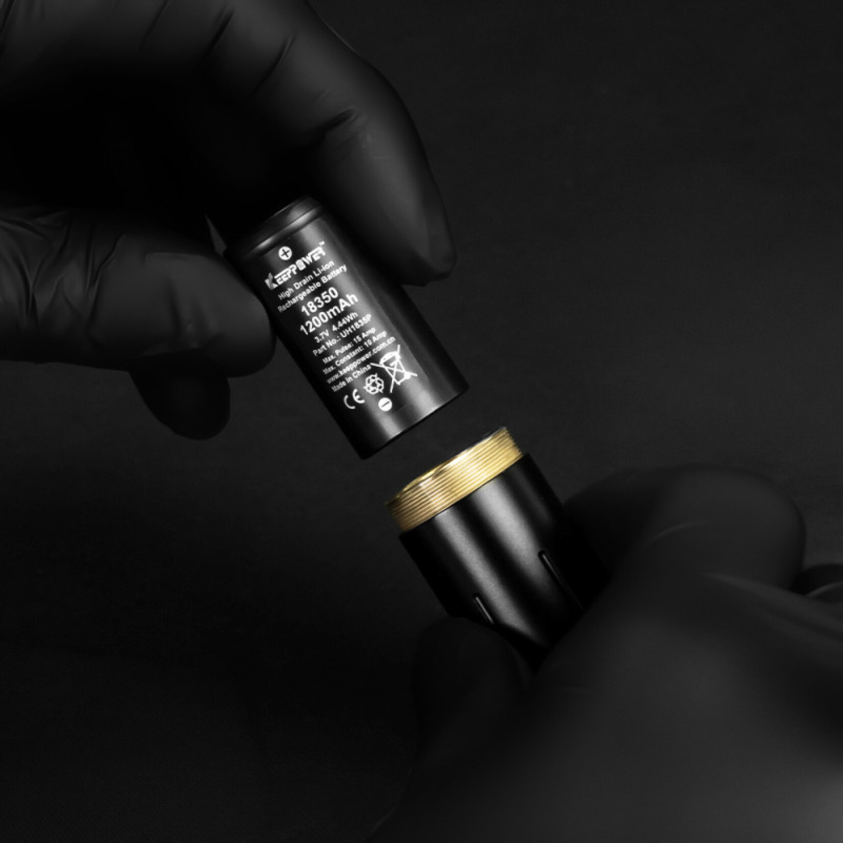 KWADRON PROTON WIRELESS POWER SUPPLY