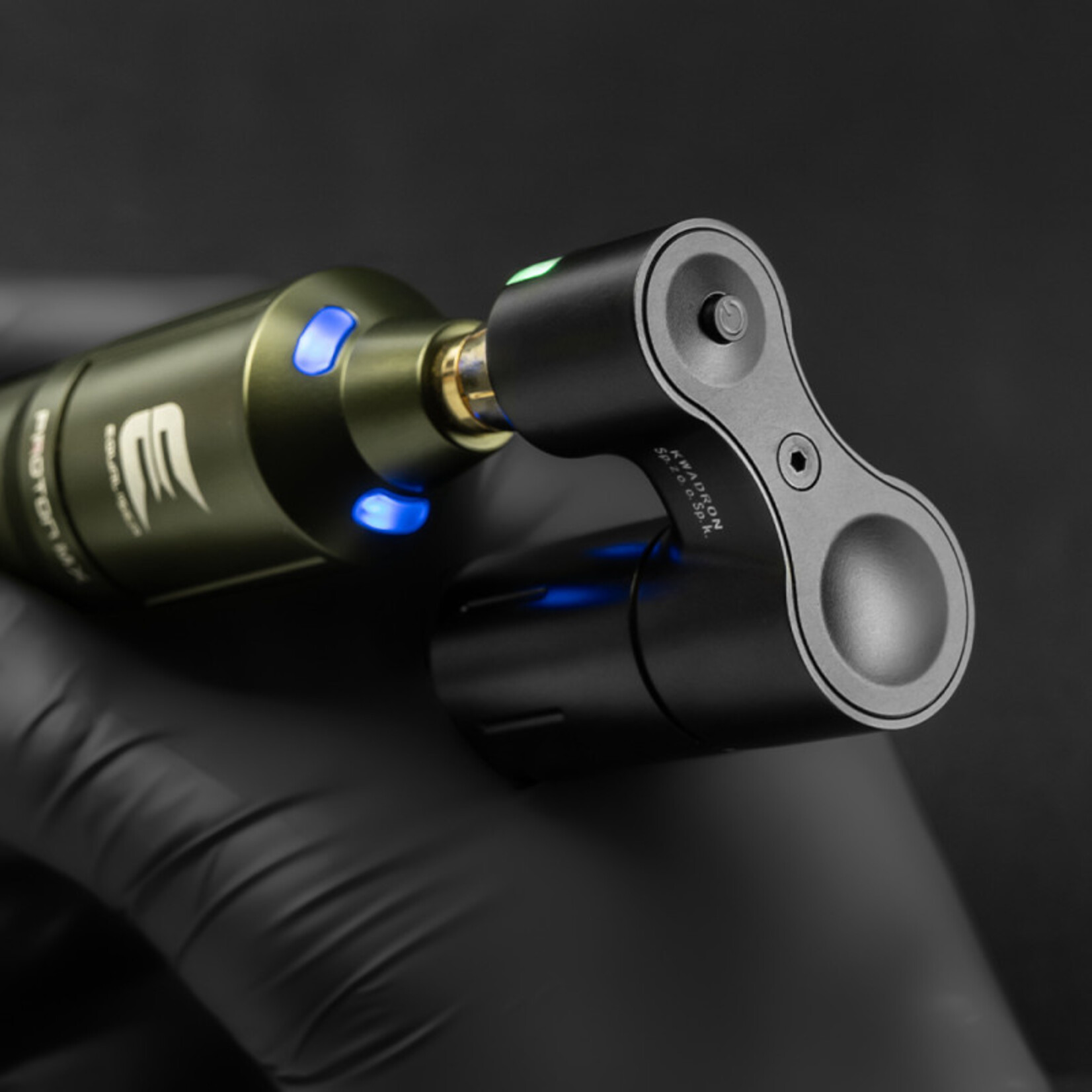 KWADRON PROTON WIRELESS POWER SUPPLY