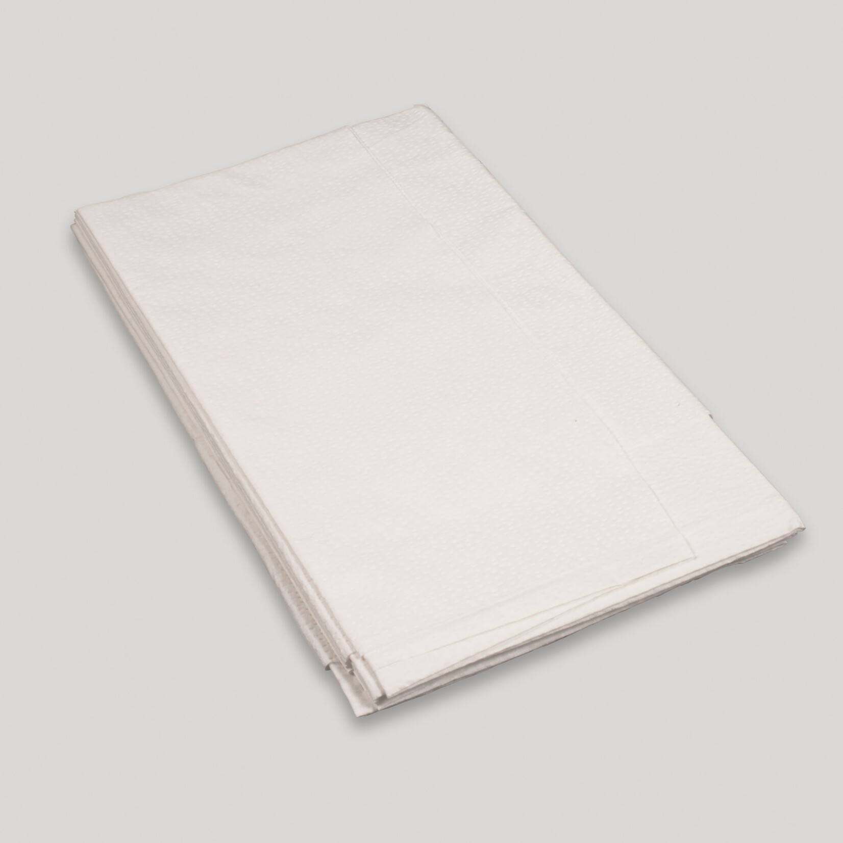 DYNAREX DRAPE SHEETS 40"x90" WHITE