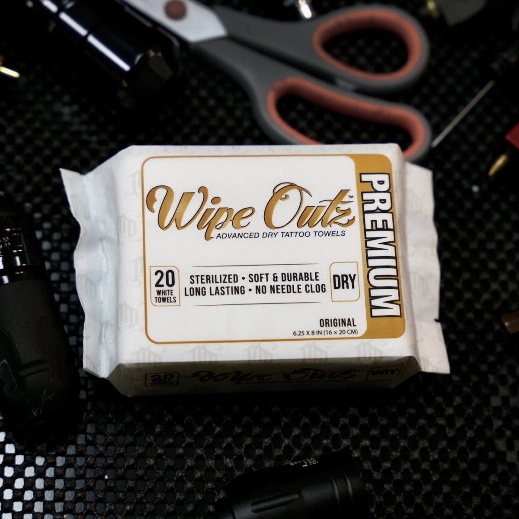 WIPE OUTZ PREMIUM TATTOO TOWEL - 20 CT (WHITE)