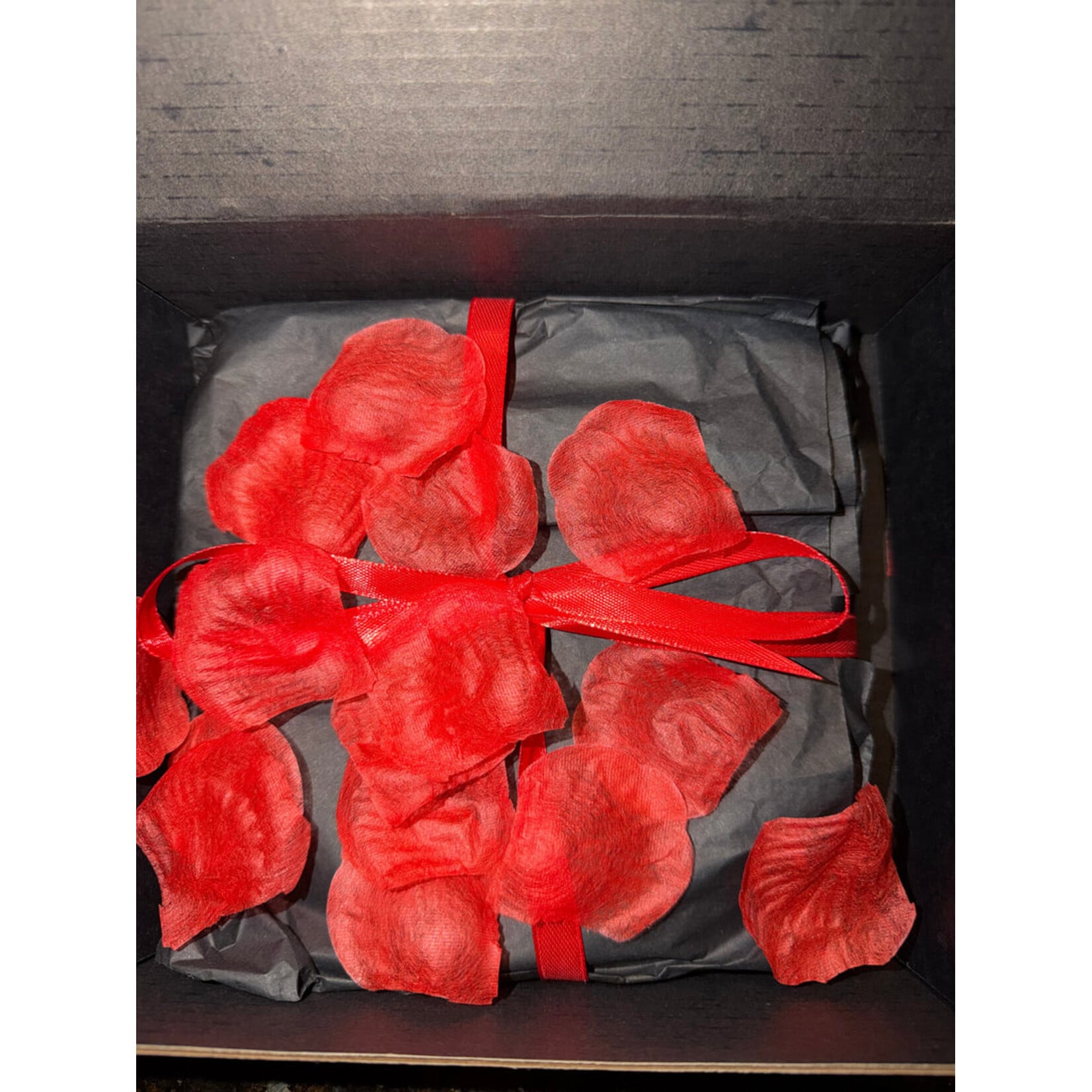 REELSKIN SYNTHETIC TATTOO HEART