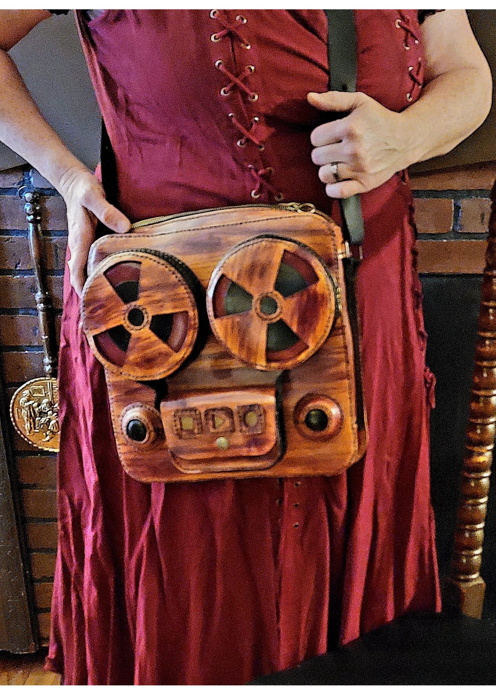 Lisa Boozer BOOZ  - Boozer, Lisa   Leather, Vintage look REEL bag