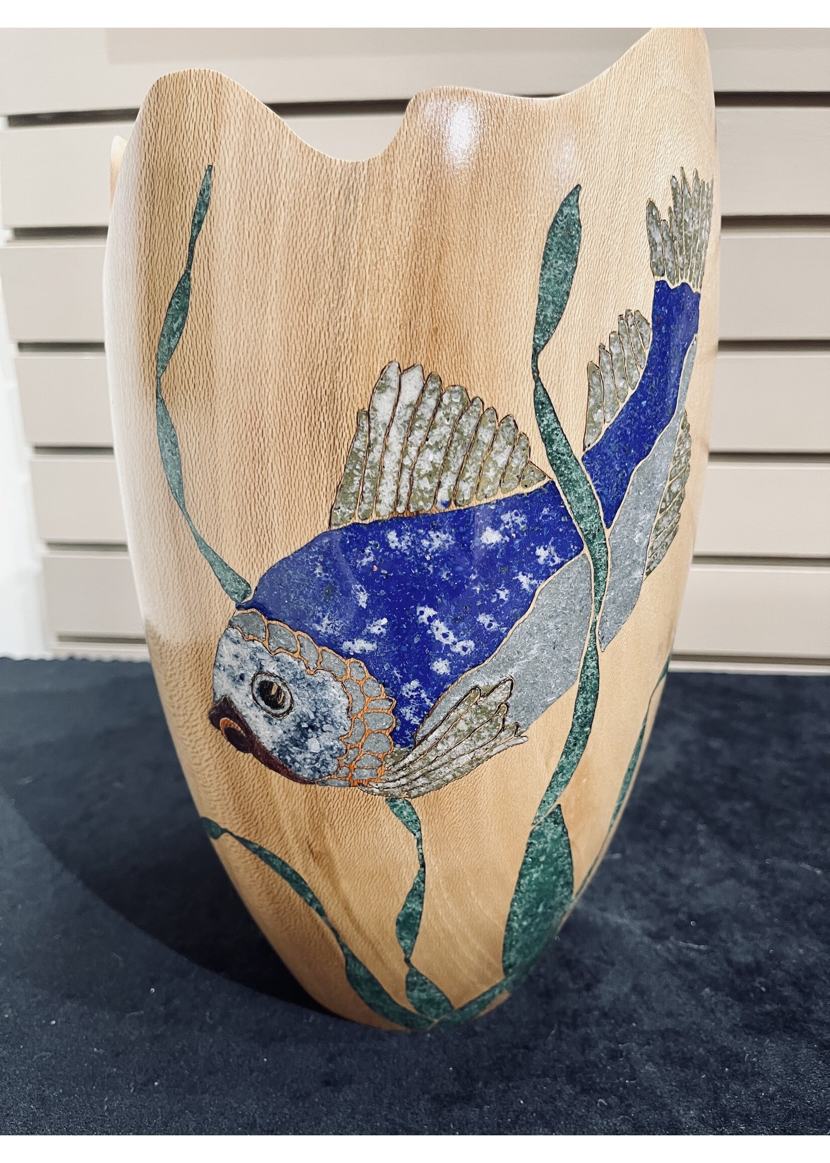 Ray Martha Rountree ROUN-Ray and Martha Rountree-210826-"Looking for Nemo"-Turned sycamore vessel inlaid with crushed stones