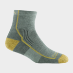 Darn Tough Socks Darn Tough Women's Hiker Quarter Midweight Hiking Sock