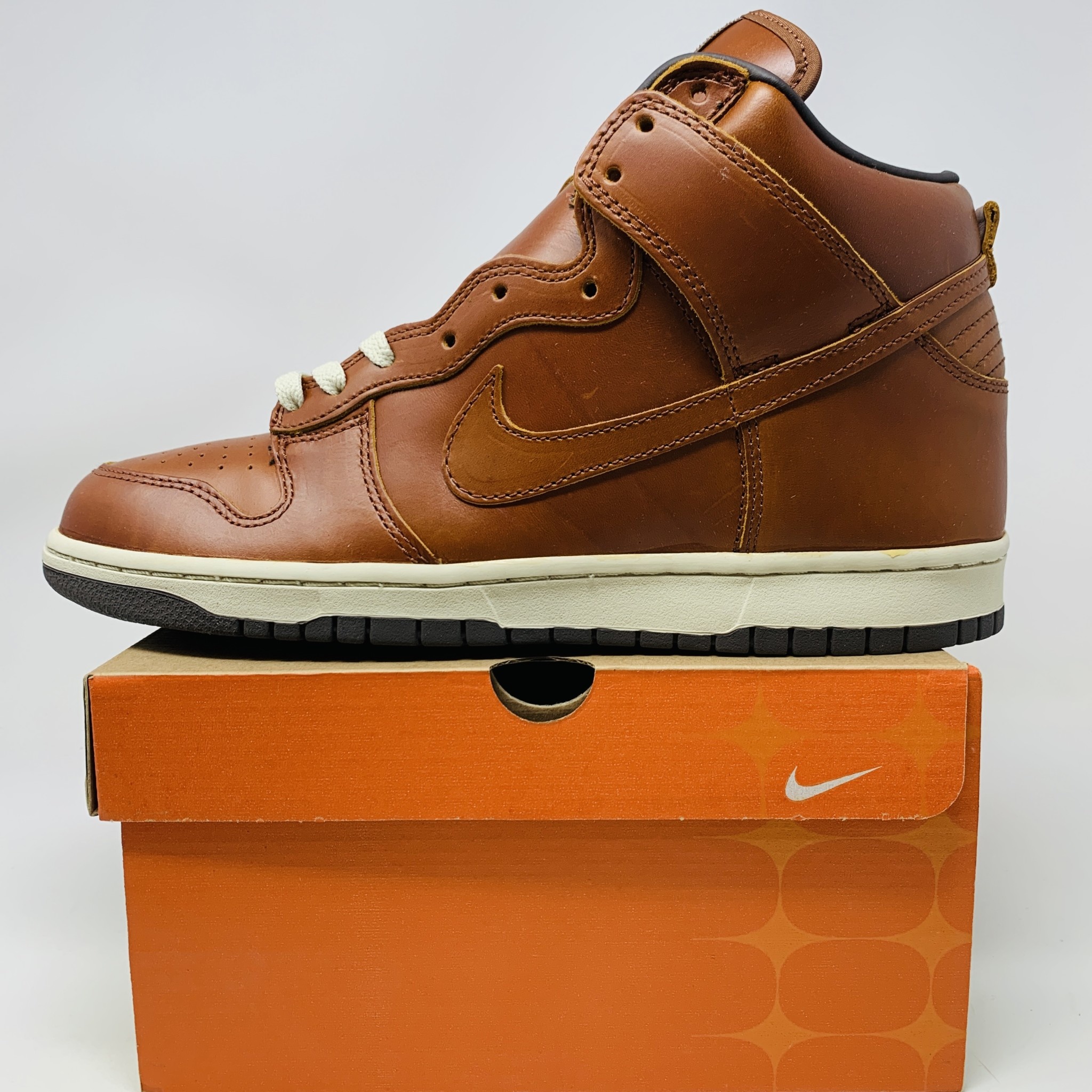 Nike dunk top high curry