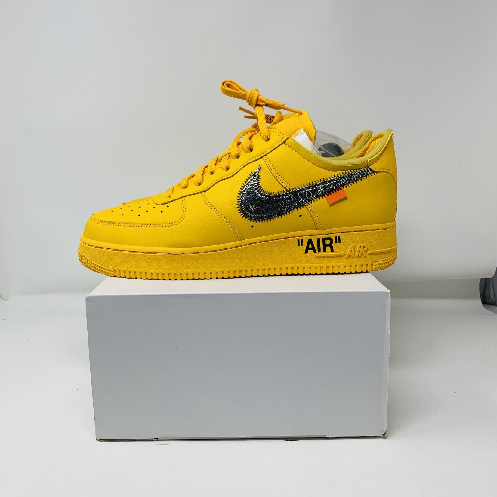 Nike Nike Air Force 1 Low Off White University Gold