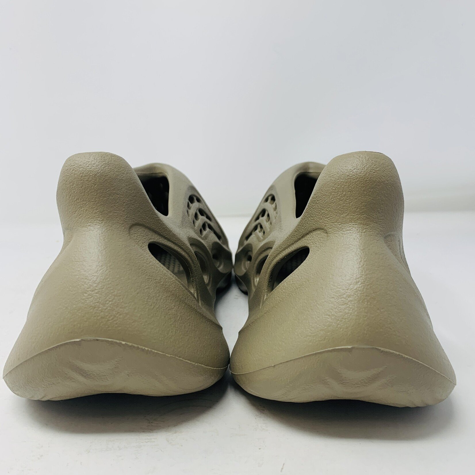 Yeezy adidas Yeezy Foam RNR Stone Taupe