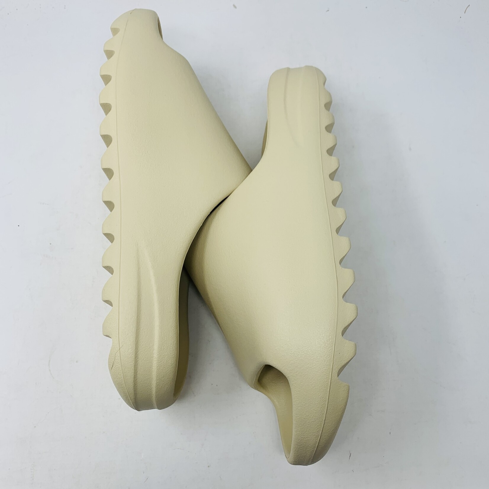 Yeezy Yeezy Slide Bone Restock