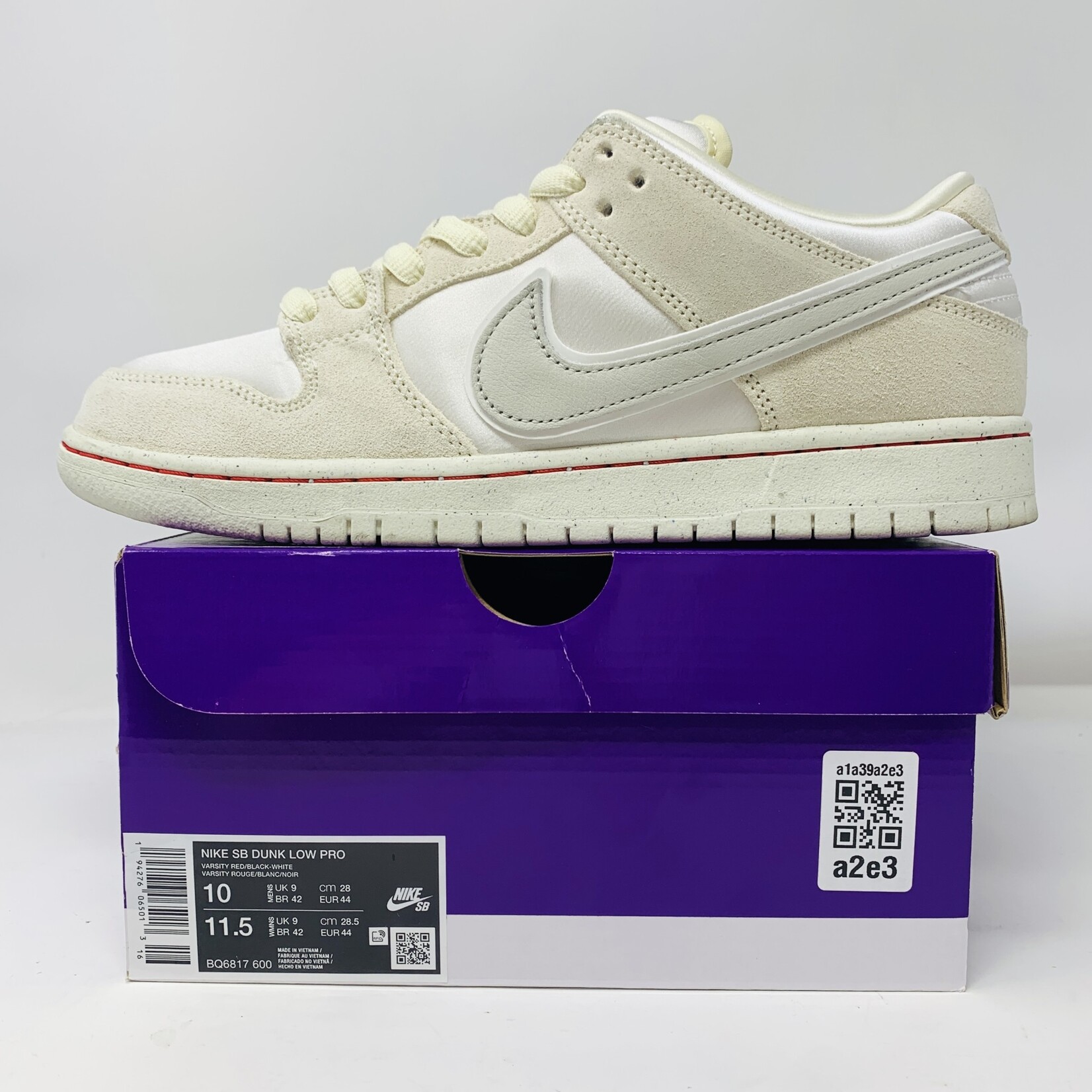 Nike Nike SB Dunk Low City of Love Light Bone