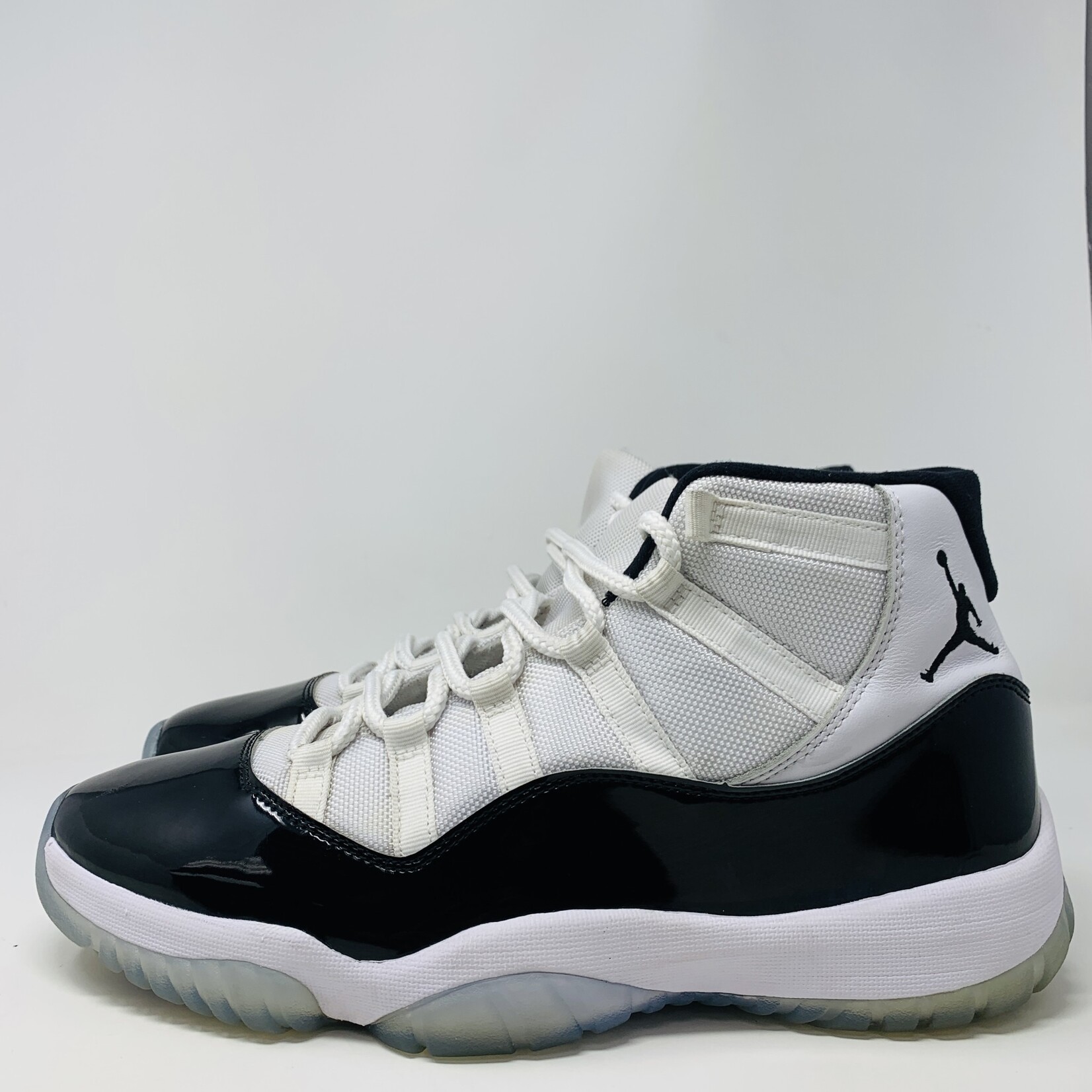 Nike jordan 11 retro concord 2025