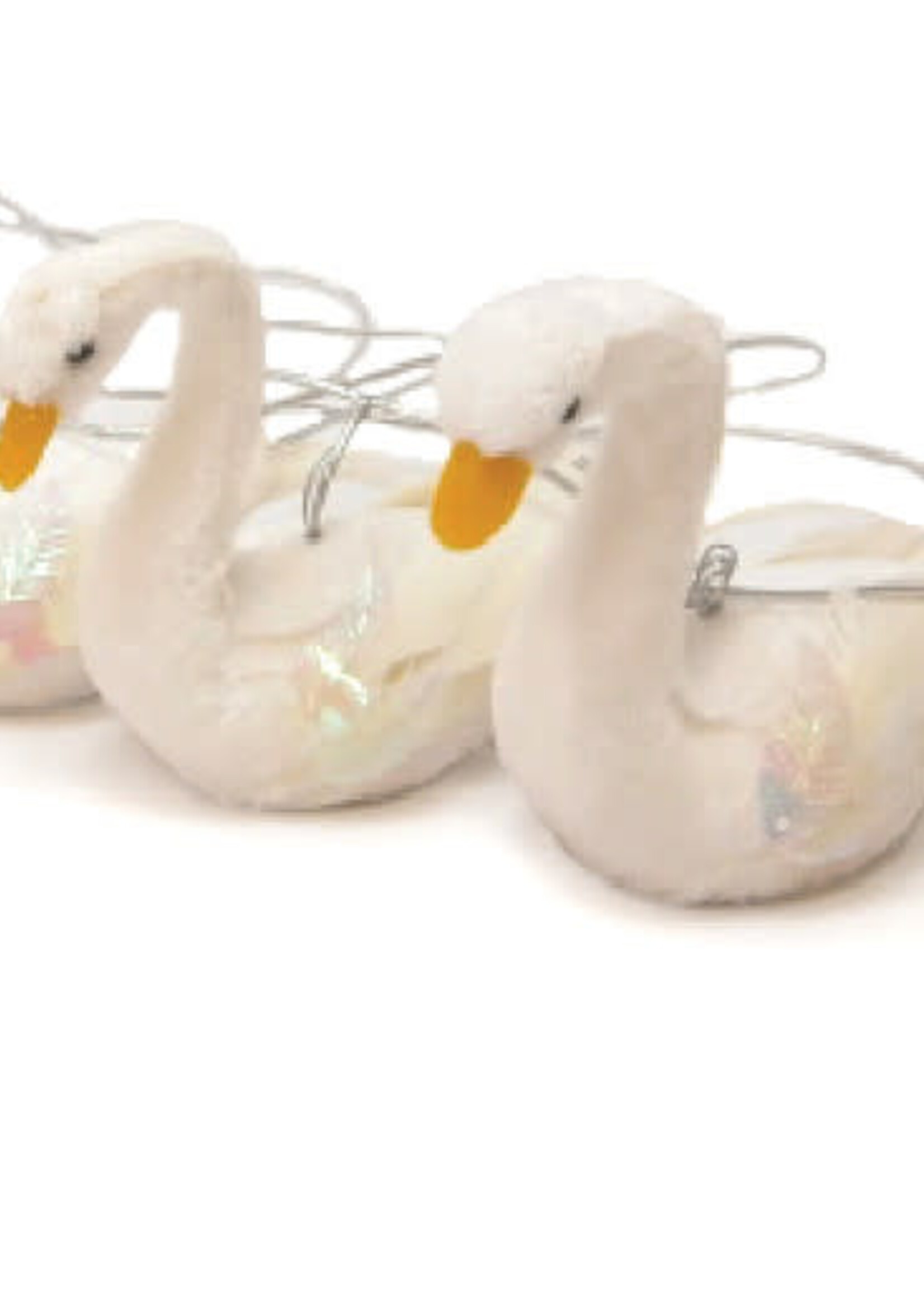 9' Swan garland with 6 6" swans