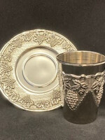 S/P KIDDUSH CUP WITH TRAY (BECHER)