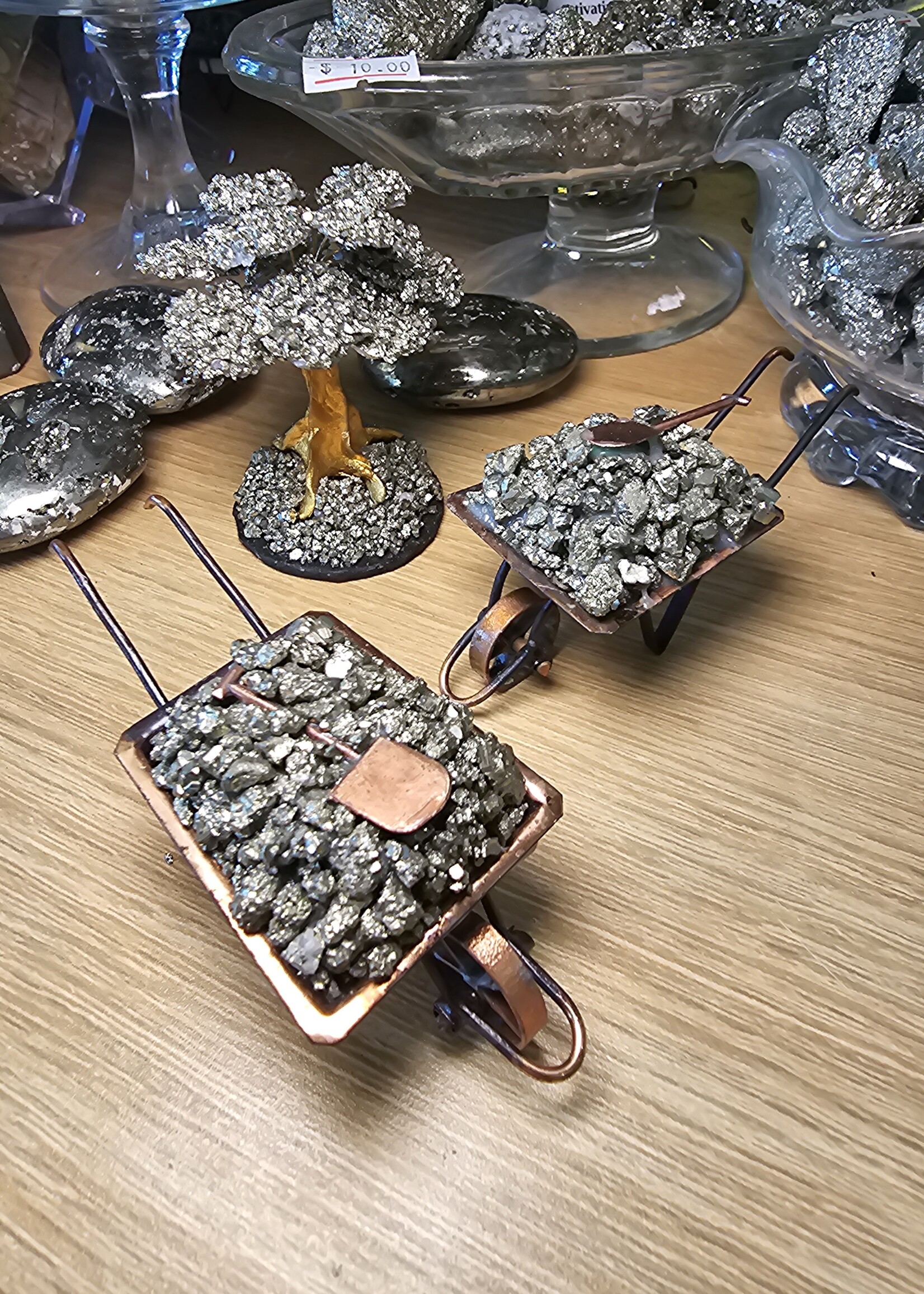 Pyrite Wheelbarrow  H1.5" x L3"X W1.5"
