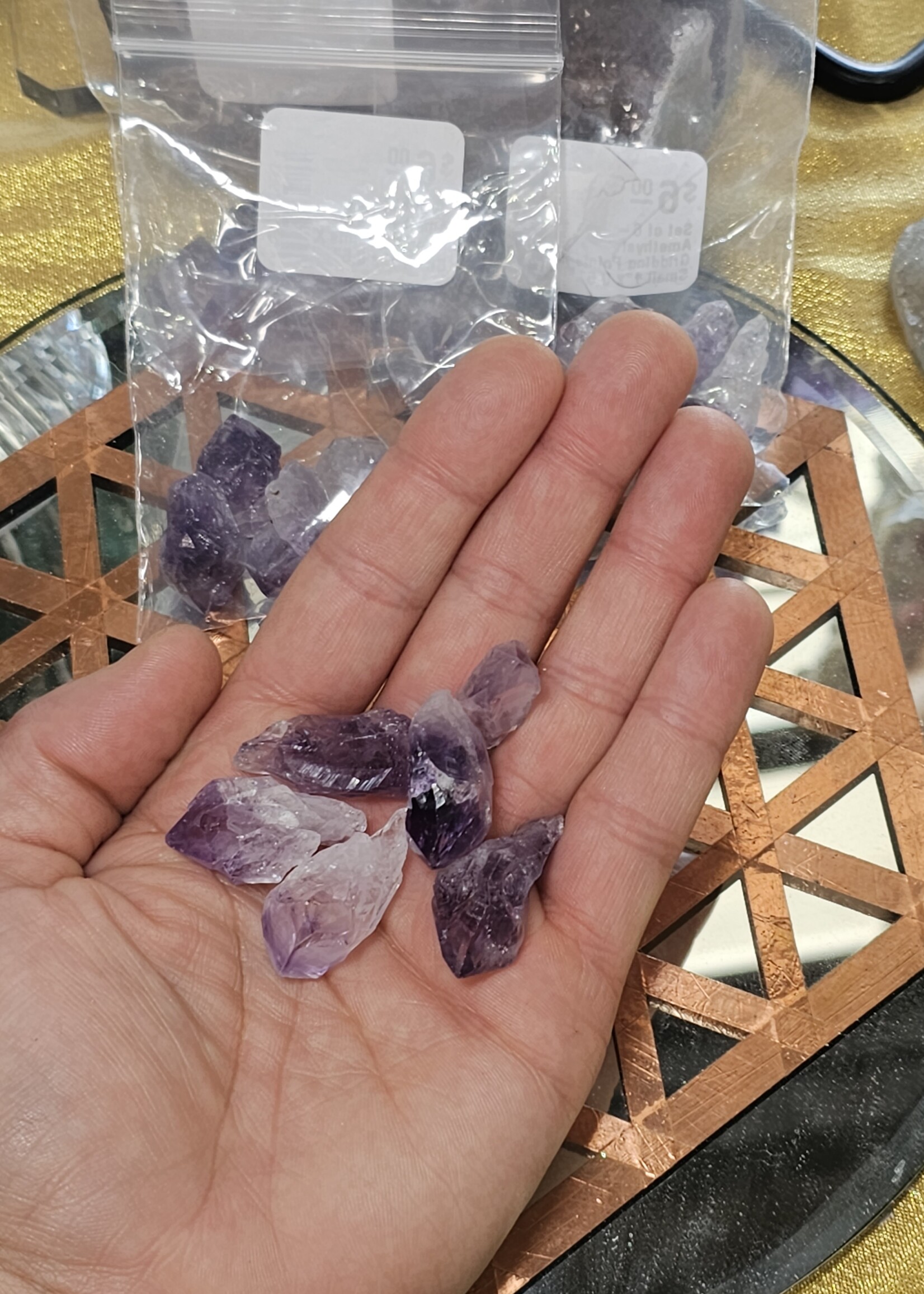 Set of 6- Amethyst Gridding Points X Small 1"x 0.5"