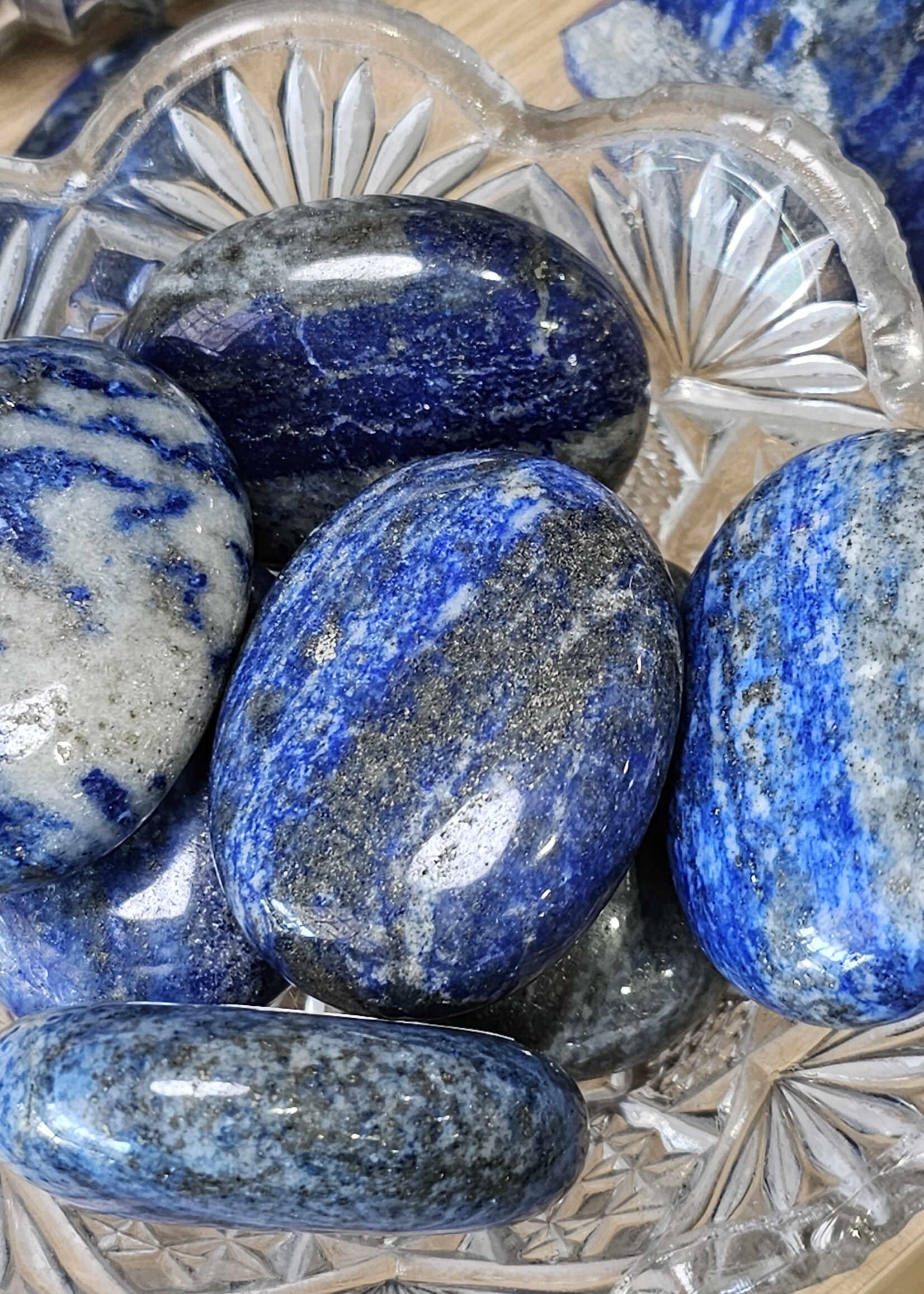 Lapis Lazuli Palm Stone 2' x 1.5"