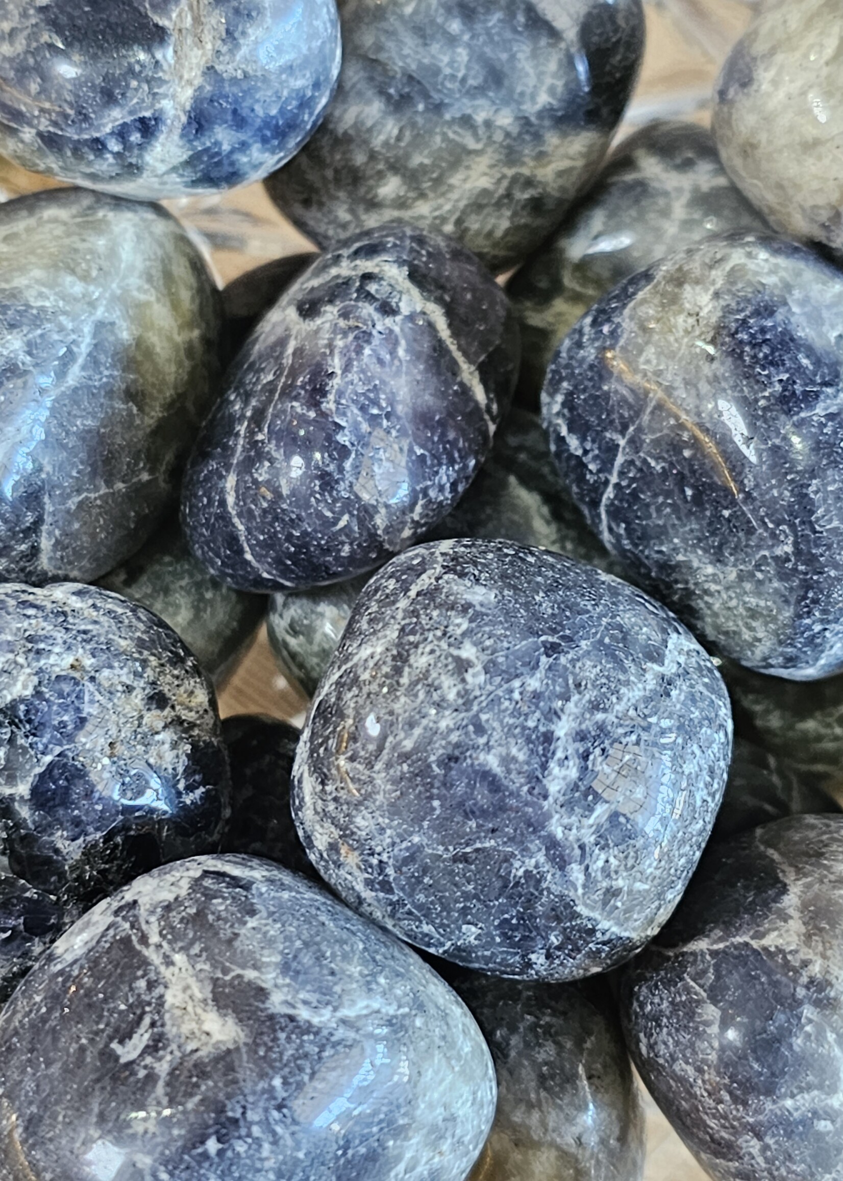 Iolite Tumbled, X Large