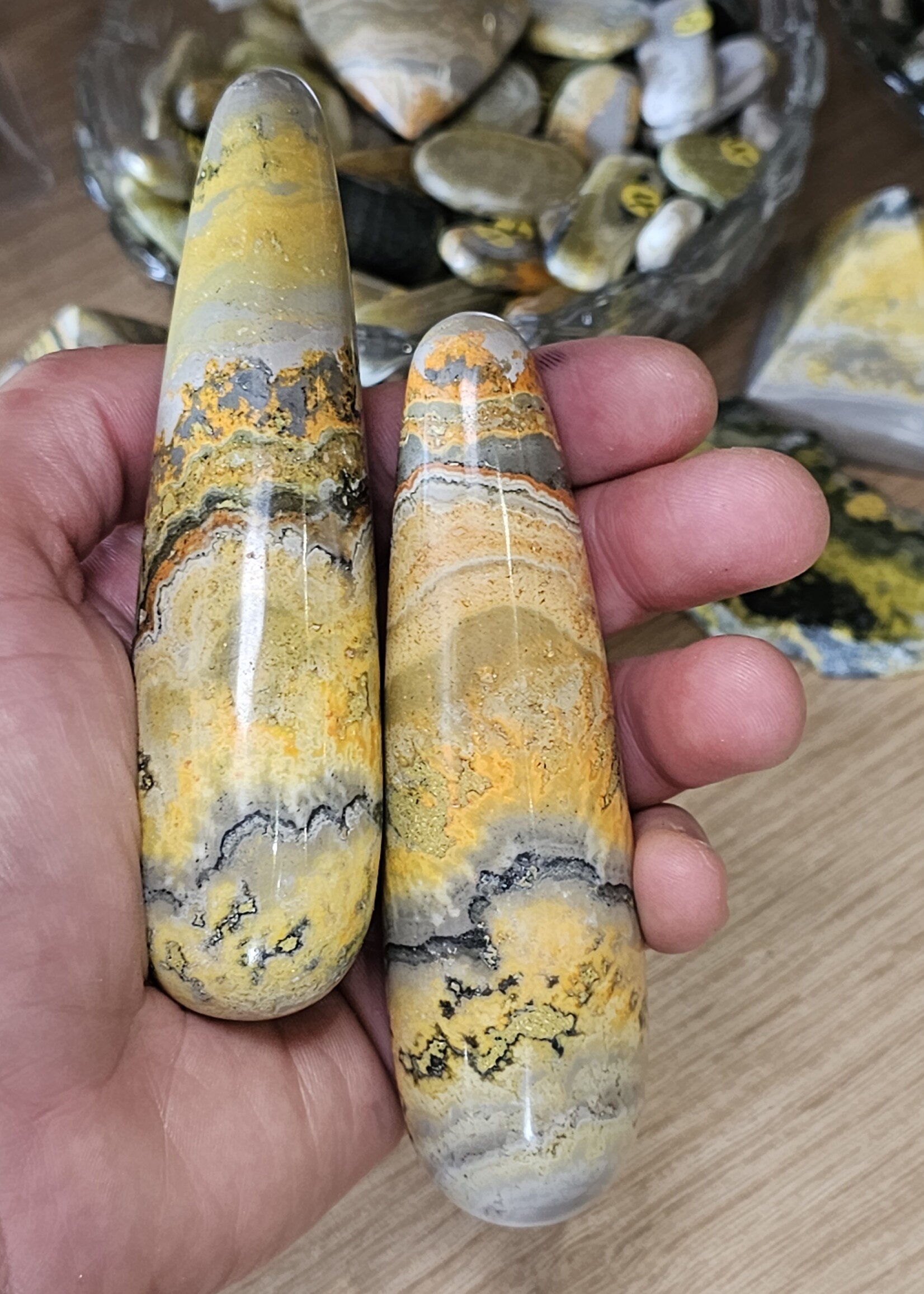 Bumble Bee Jasper Wand L4" x W1"