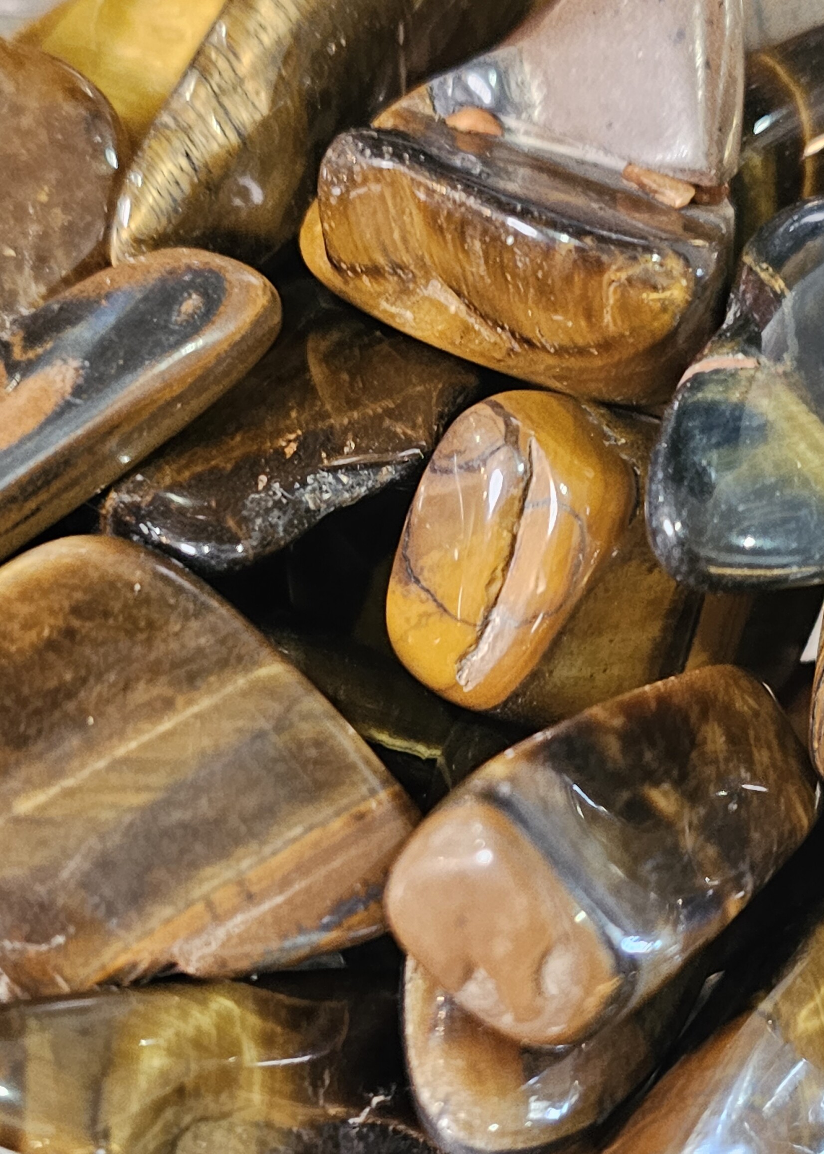 Tiger Eye Tumbled, Medium