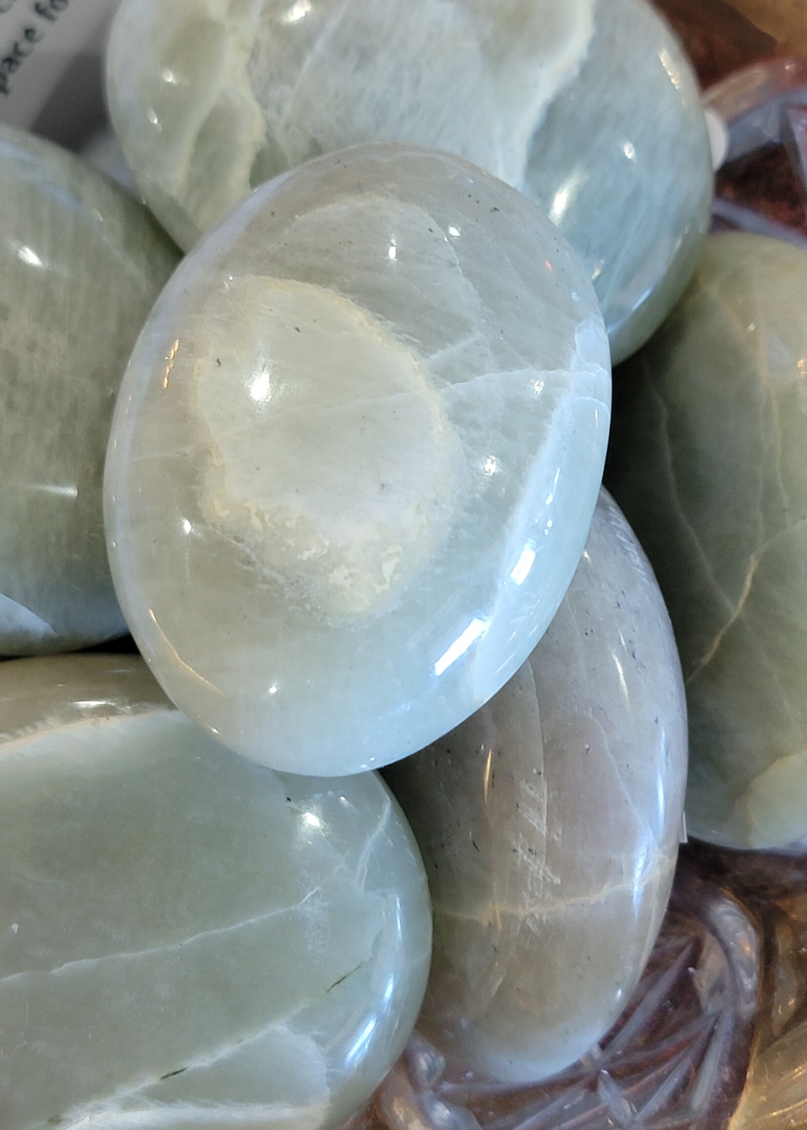 Garnierite Palm Small 2x1.5x0.5 inch