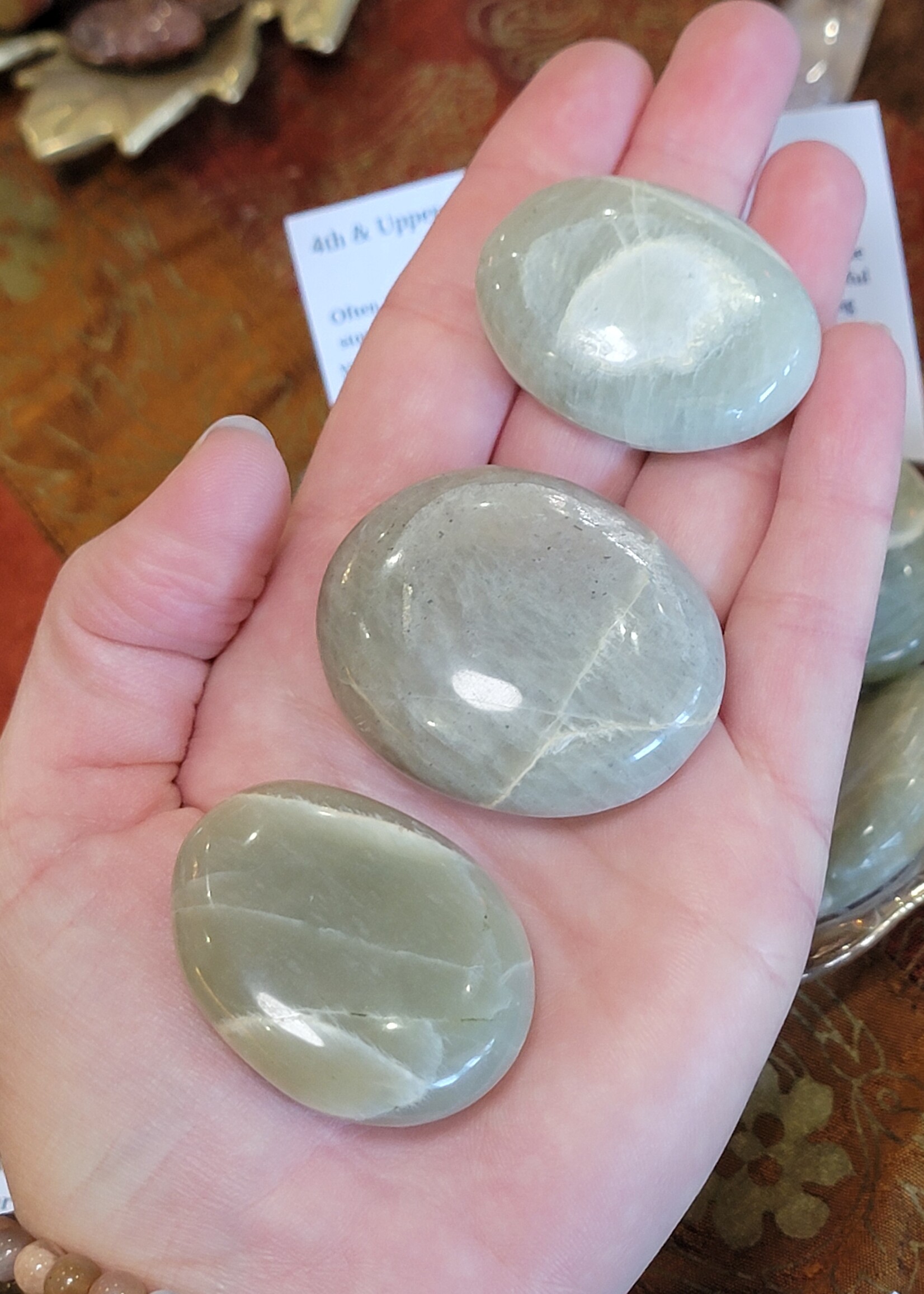 Garnierite Palm Small 2x1.5x0.5"