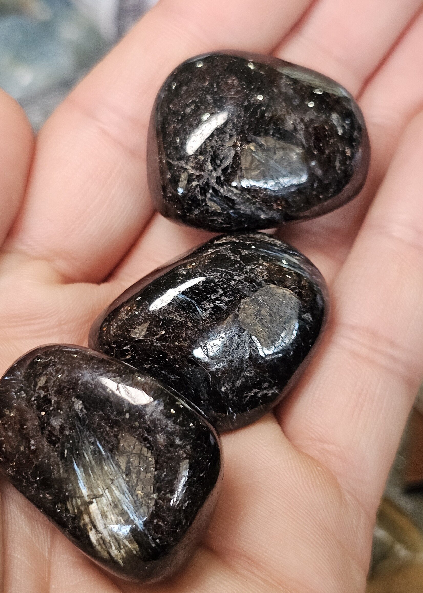 Arfvedsonite Tumbled, Large