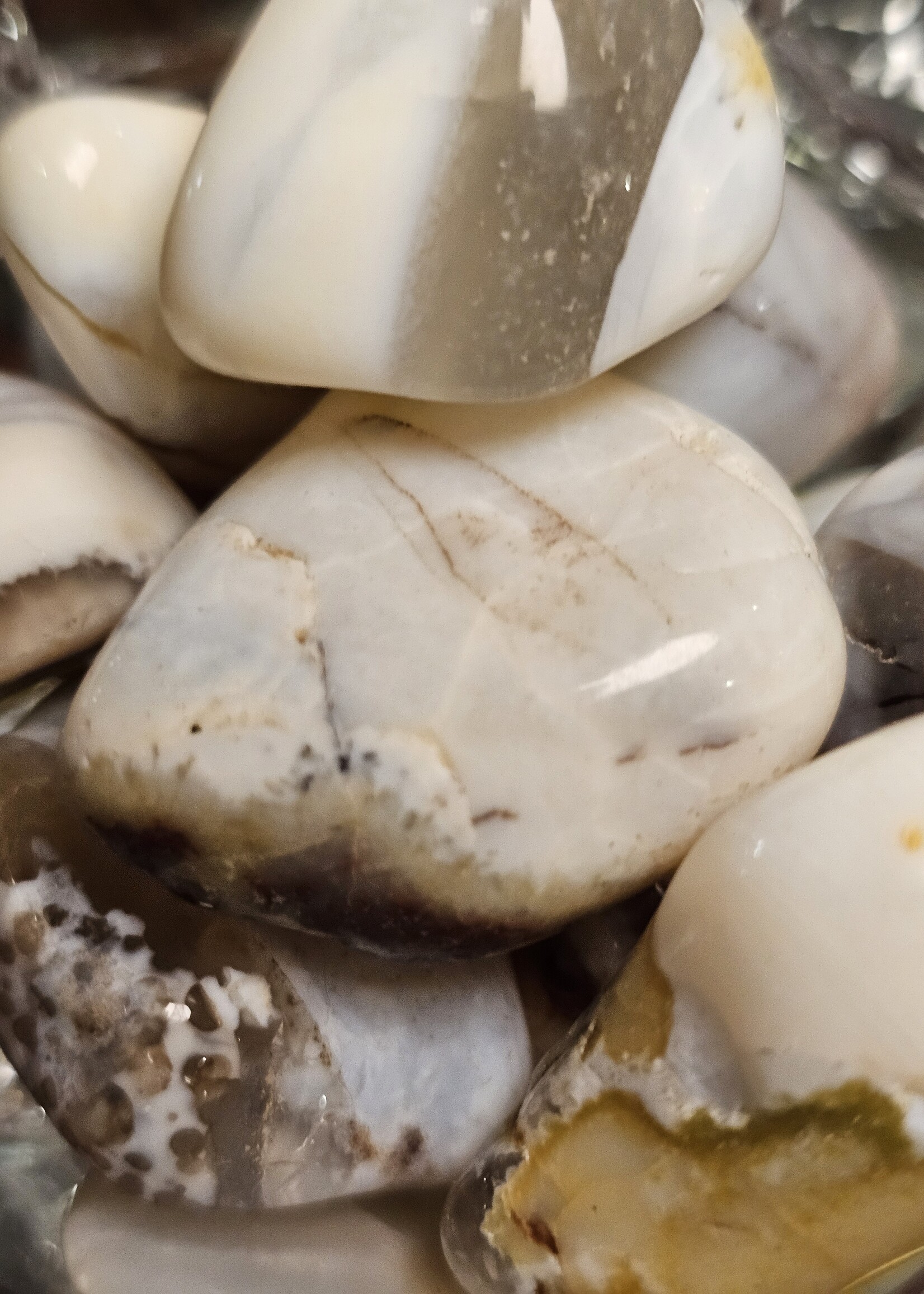 Dendritic Agate Tumbled, Medium