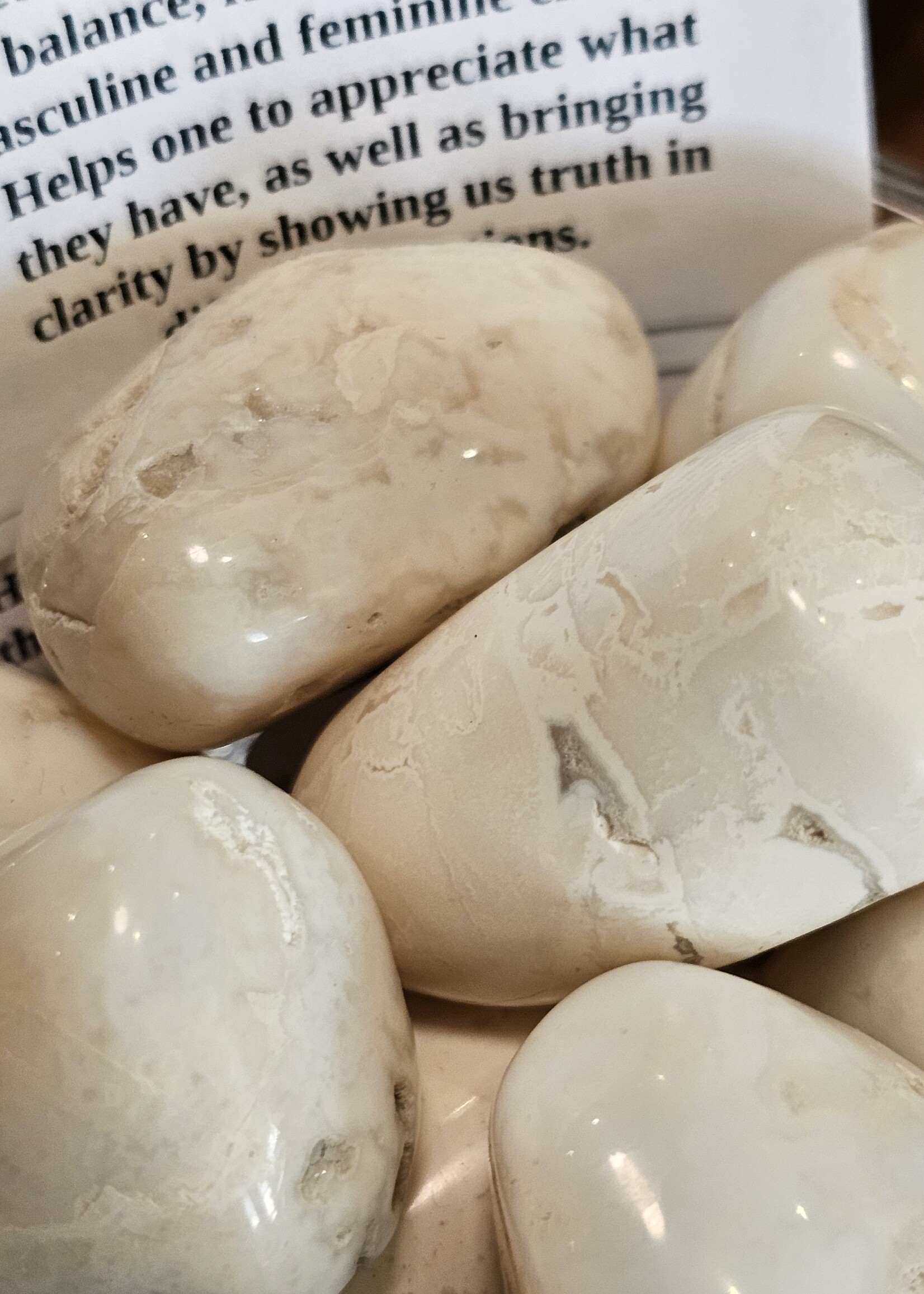 Snow White Agate Tumbled, Large: Indonesian
