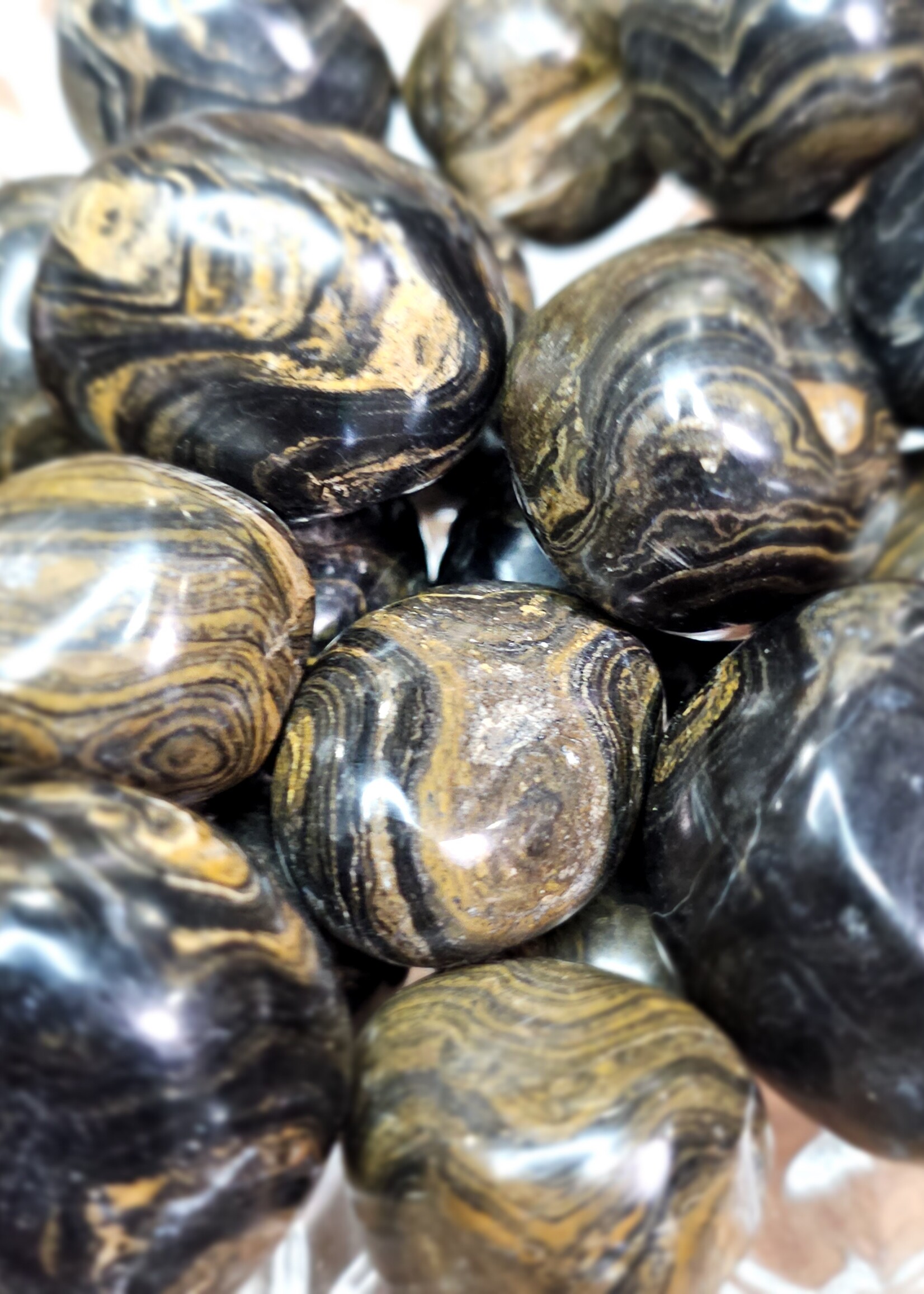 Sardonyx Tumbled, Medium