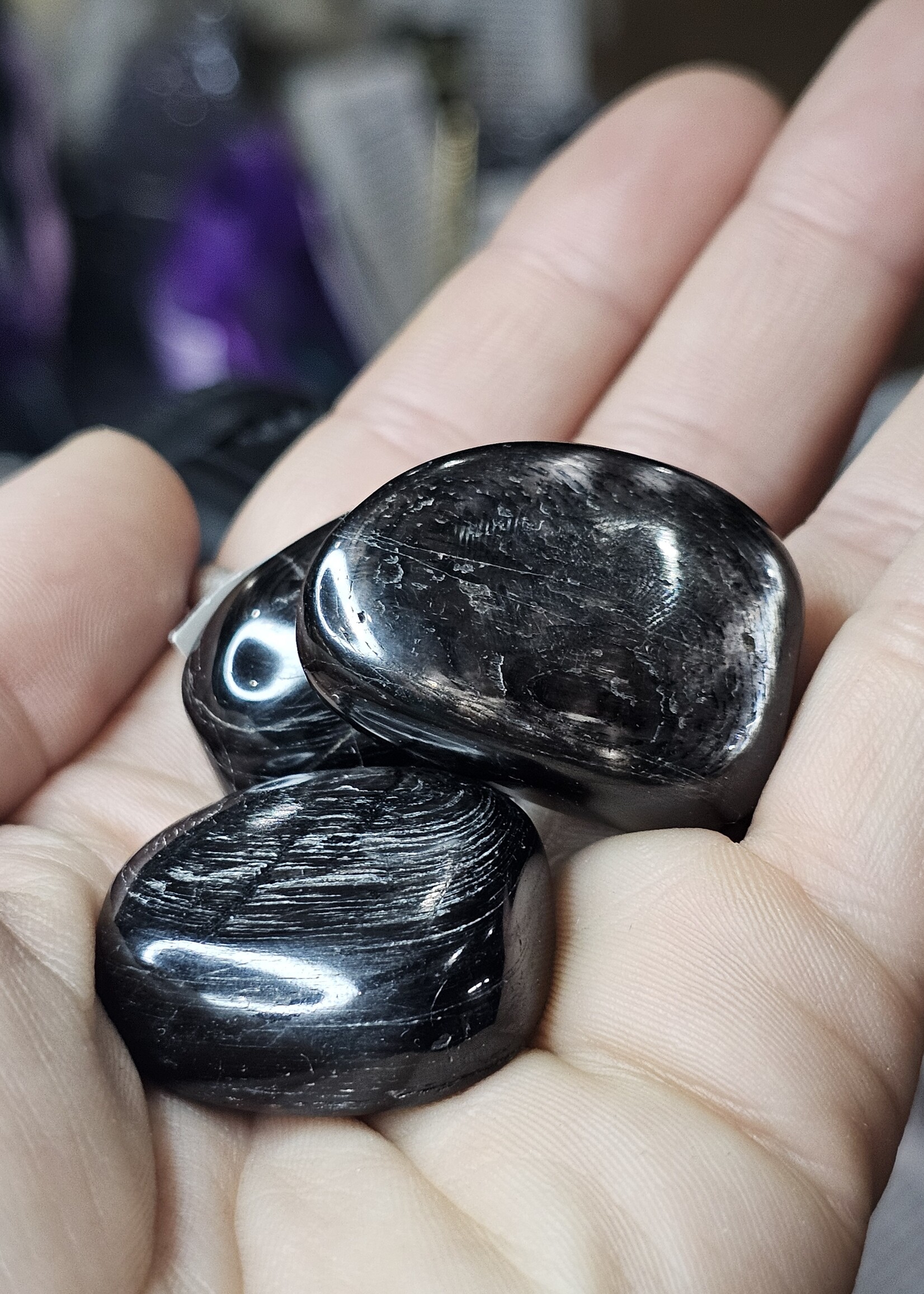 Hypersthene Tumbled, Medium