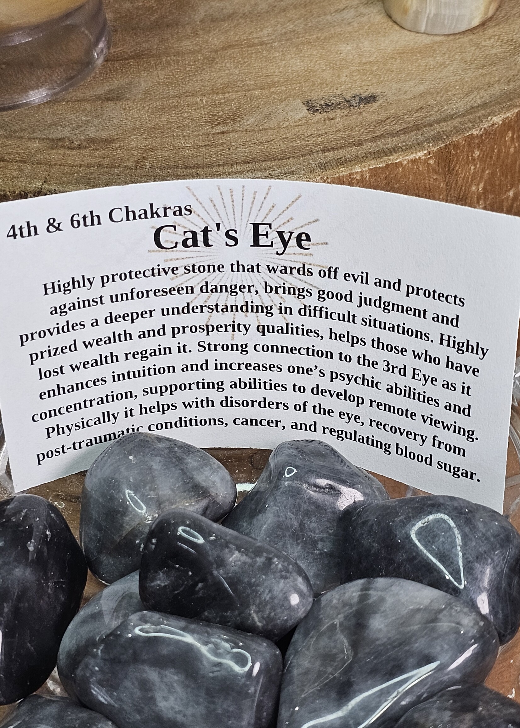 Cat's Eye Tumbled Med, Natural: Brazil