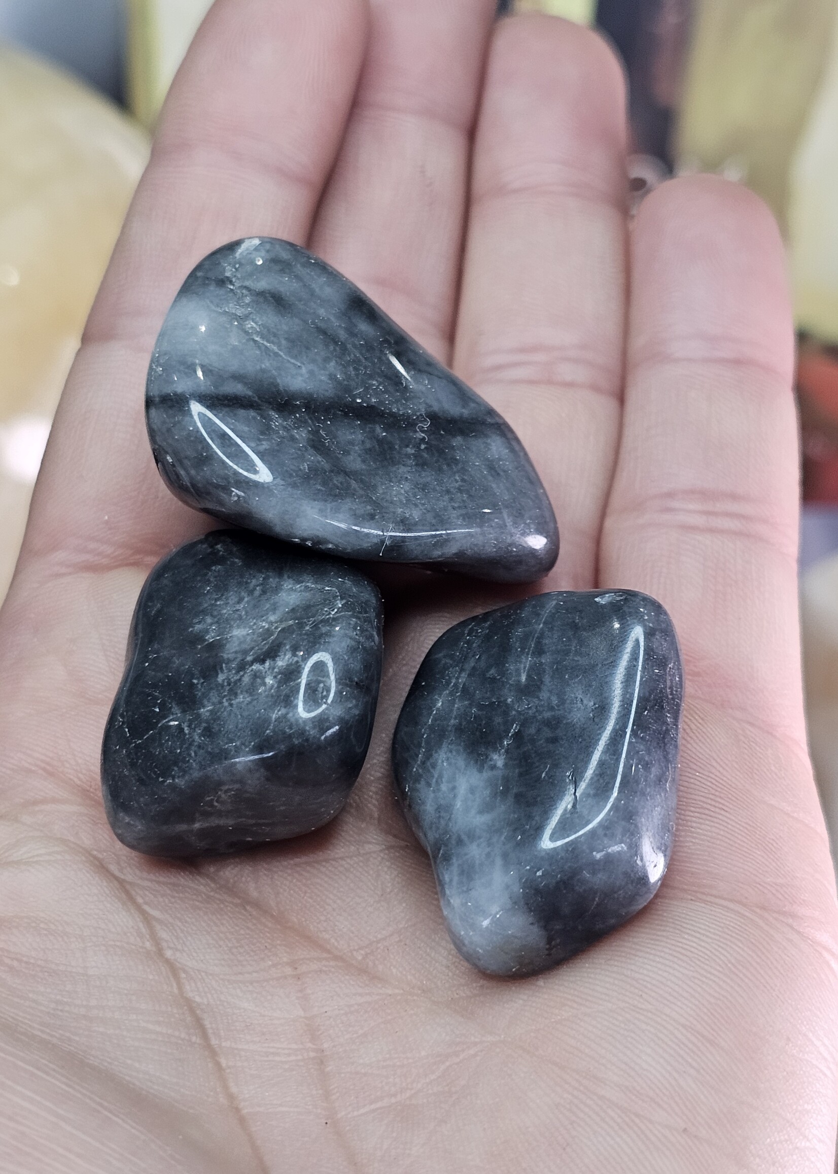 Cat's Eye Tumbled Med, Natural: Brazil