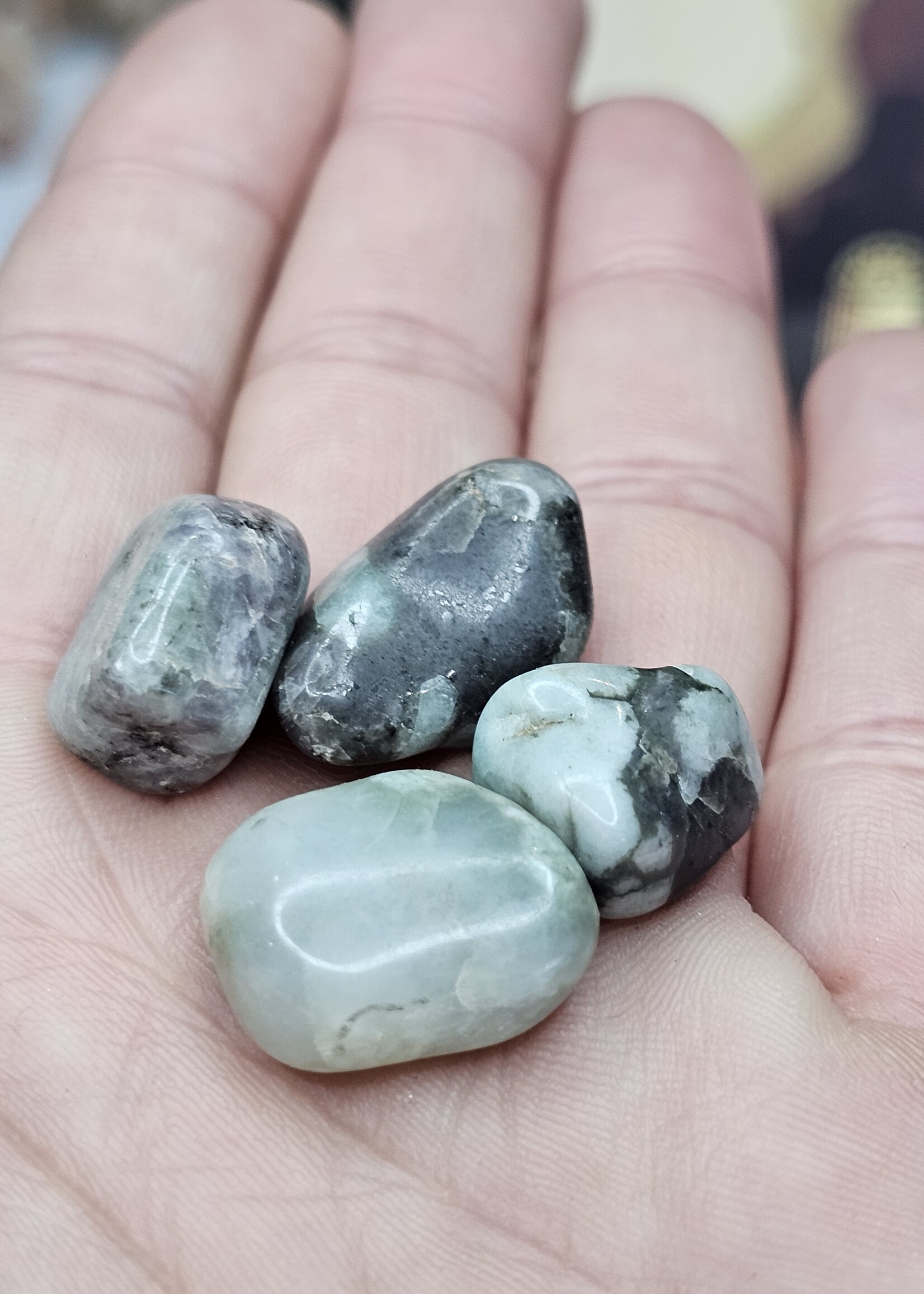 Emerald, Tumbled Medium