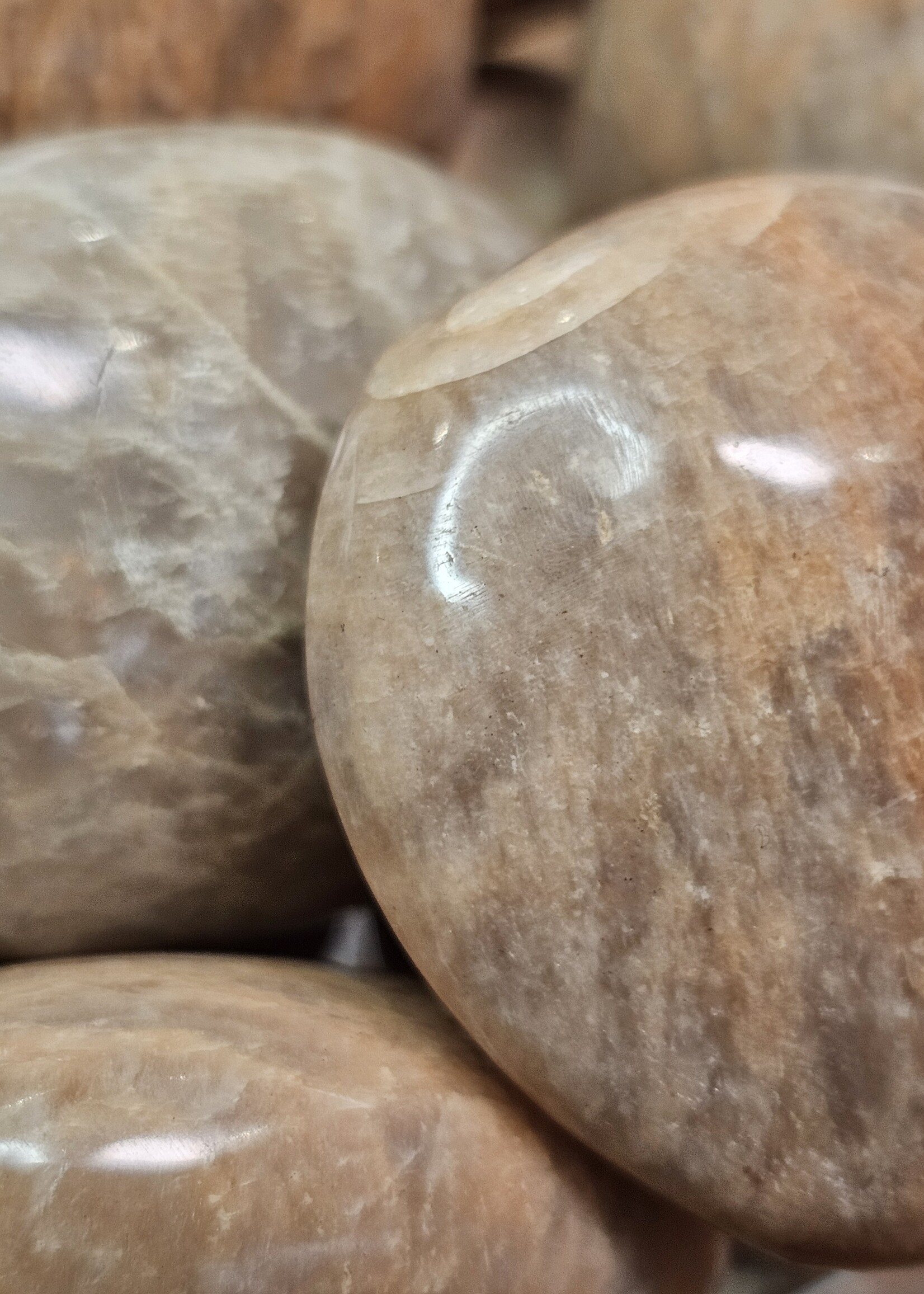 Peach Moonstone Palm Small 1.5x1.5x0.5 inch