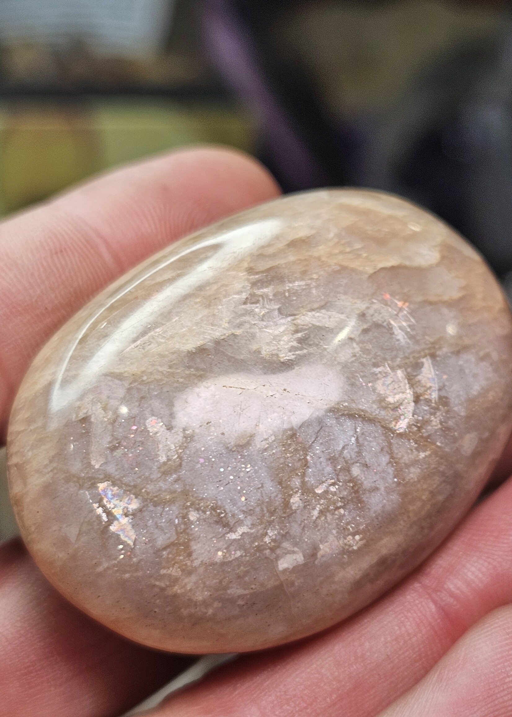 Peach Moonstone Palm Small 1.5x1.5x0.5 inch