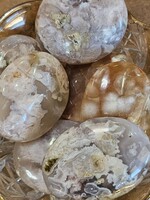 Flower Agate Palm Stone