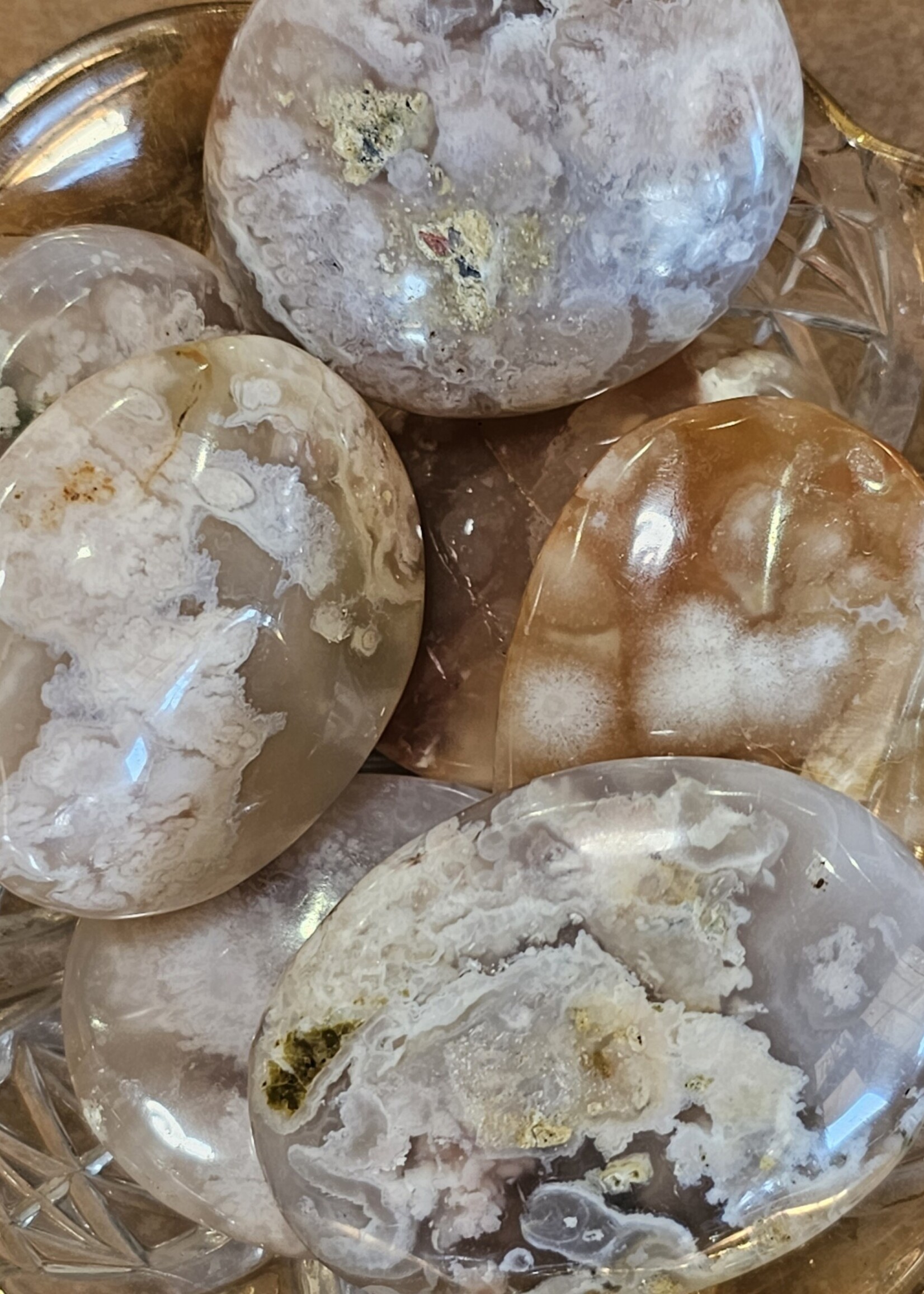 Flower Agate Palm Stone