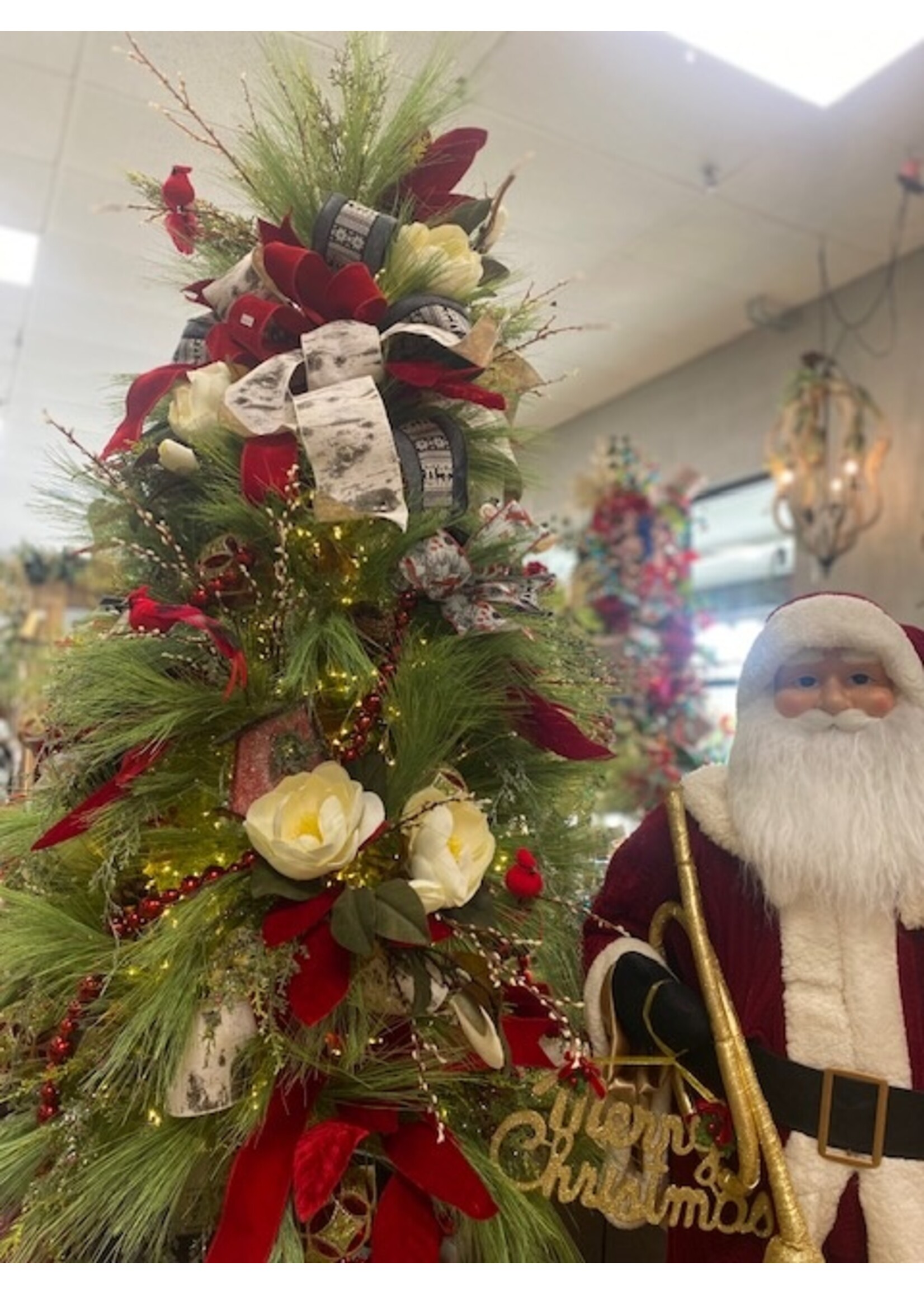 Saturday November 22nd   Christmas Tree Decorating Class