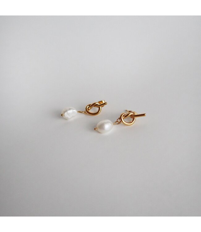 Knotted Pearl Hoops