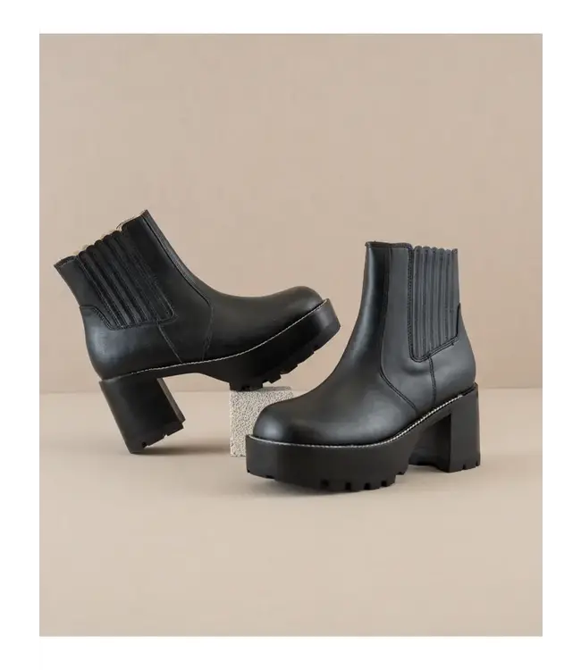 Aubrey Platform Boot