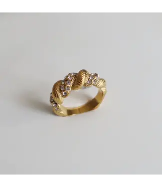 Ari Ring