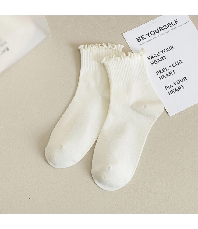Ruffle Ankle Socks