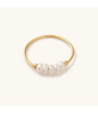 Polly Pearl Ring