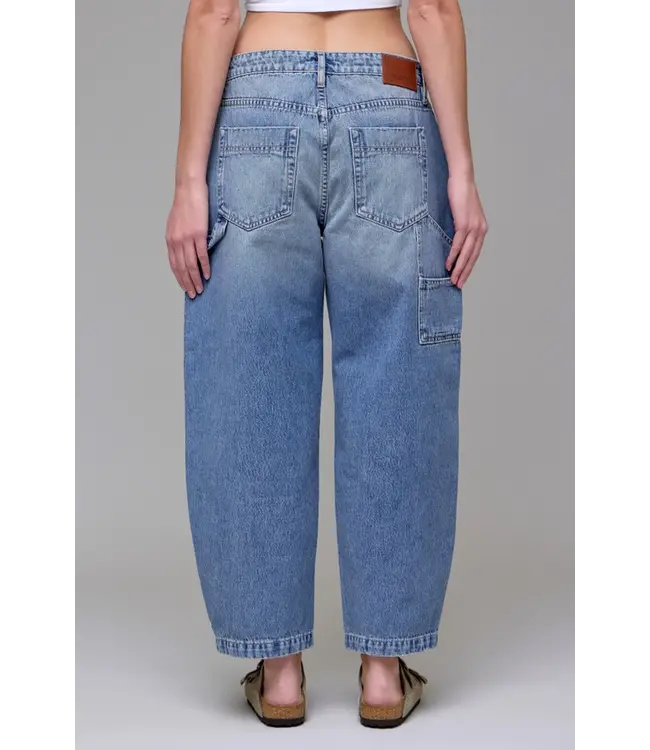 Crop & Roll Barrell Jean