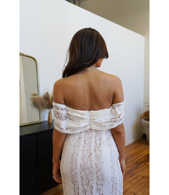 Honeymoon Ave Maxi Dress