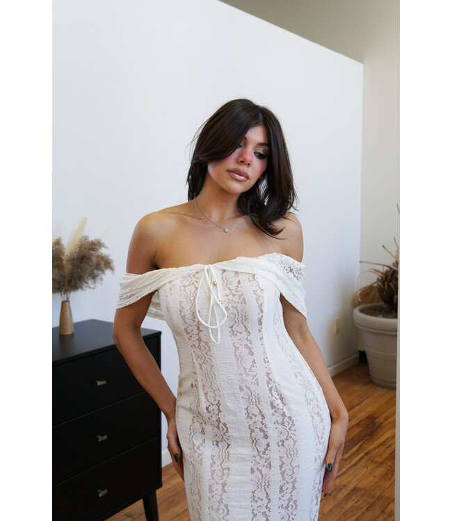 Honeymoon Ave Maxi Dress